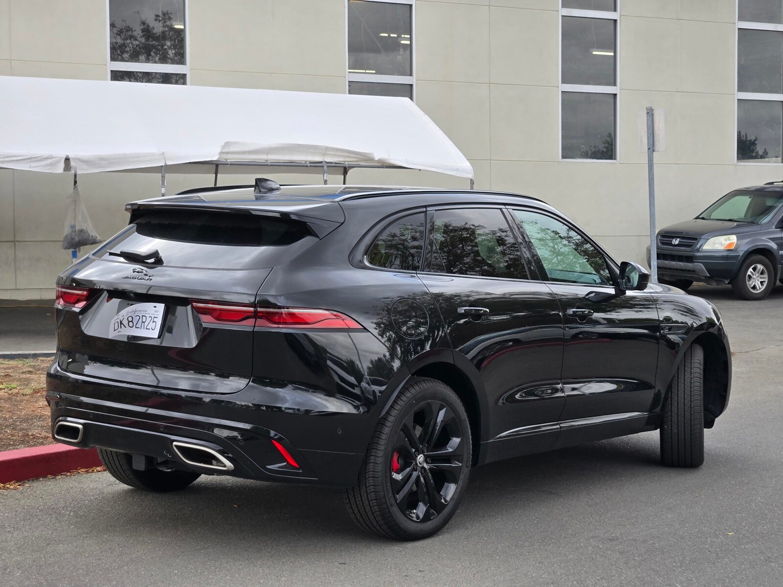 2025 Jaguar F-PACE R-Dynamic S photo 4