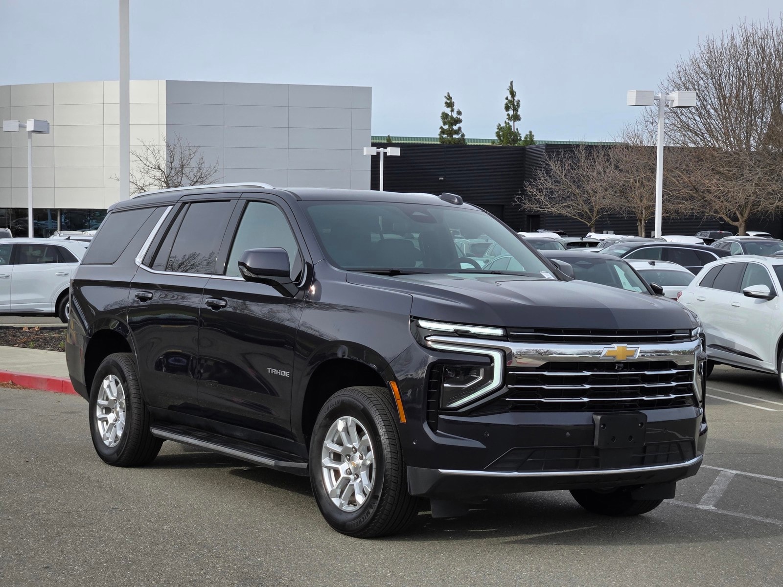 2025 Chevrolet Tahoe LT photo 3