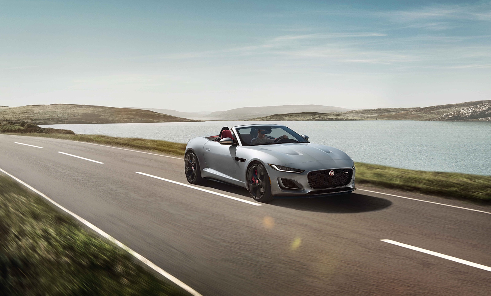 JLRLIV_JaguarFType.jpg