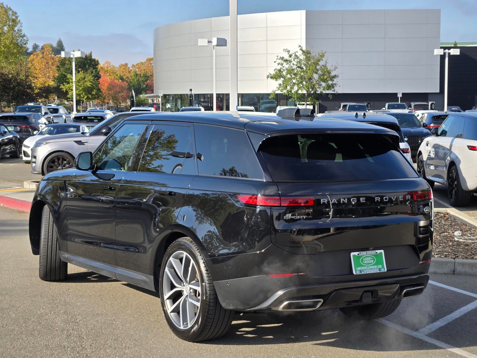 2023 Land Rover Range Rover Sport SE photo 2