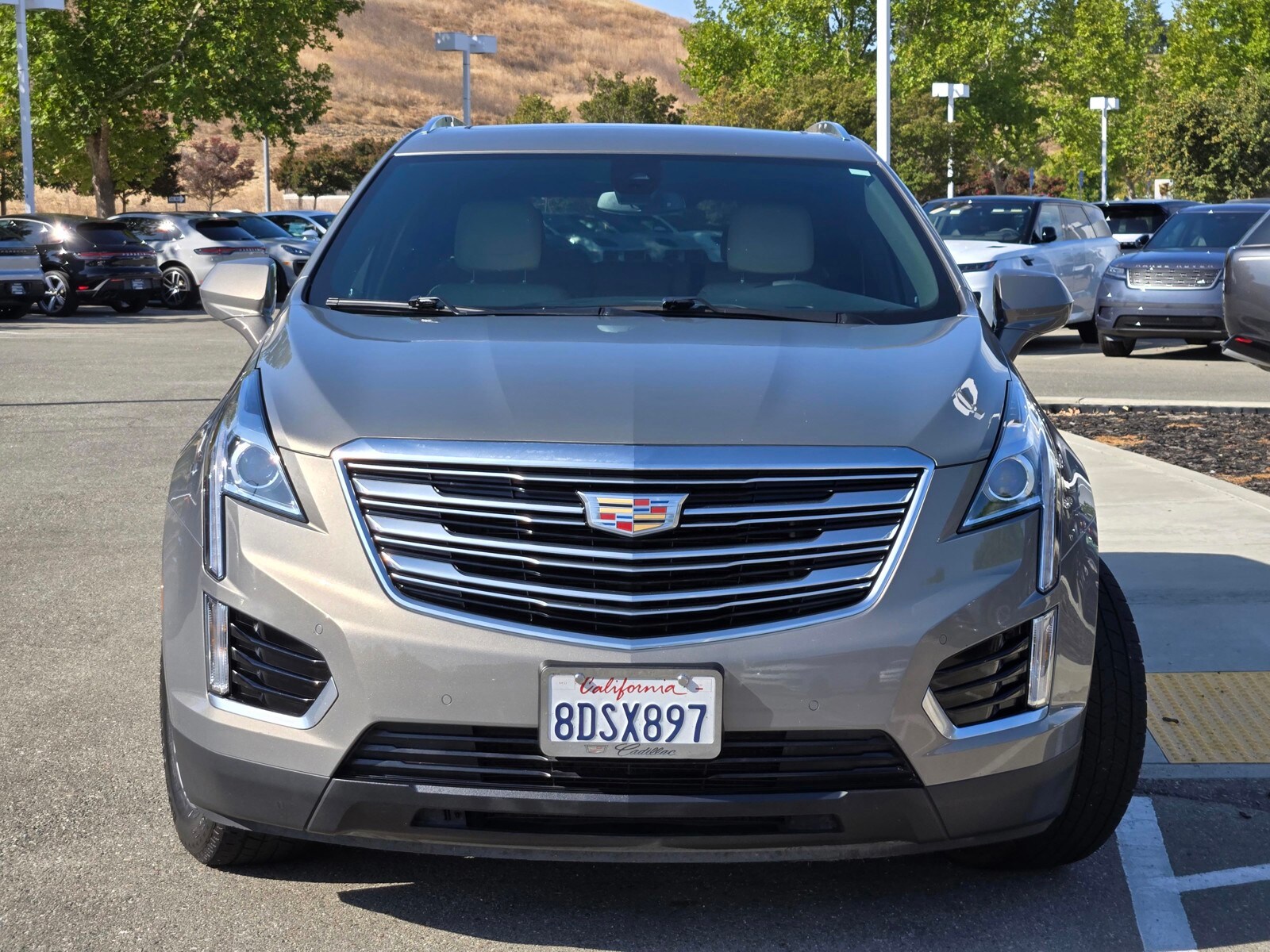 2017 Cadillac XT5 Luxury photo 2