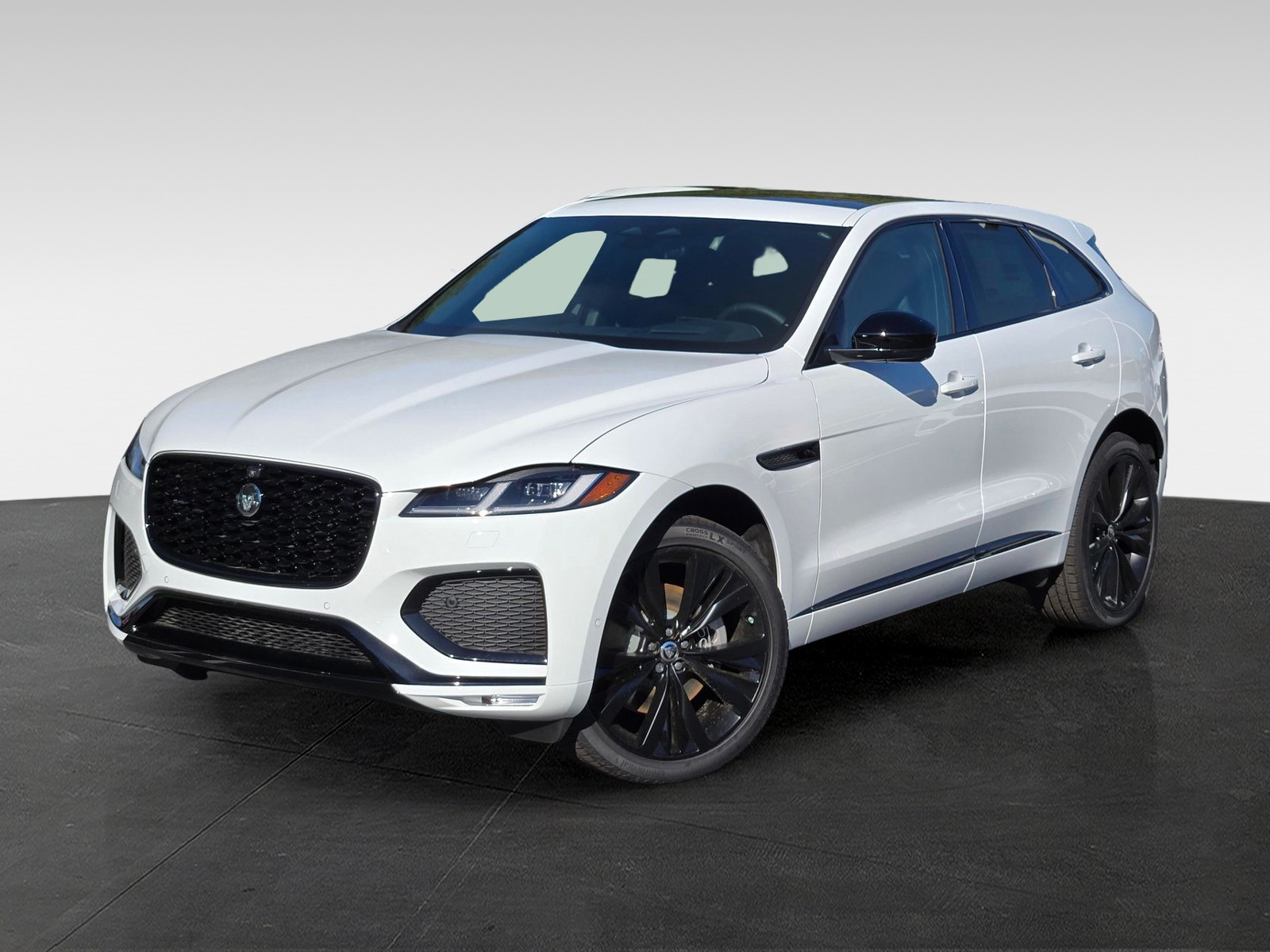 2026 Jaguar F-Pace R-Dynamic S's photo