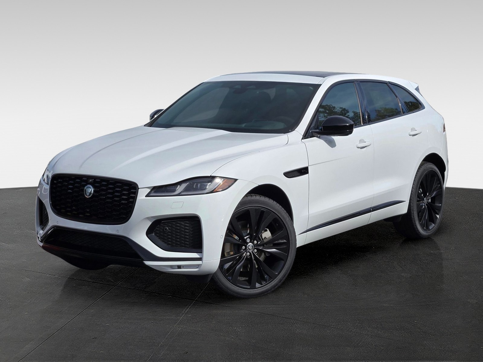 2026 Jaguar F-Pace R-Dynamic S's photo