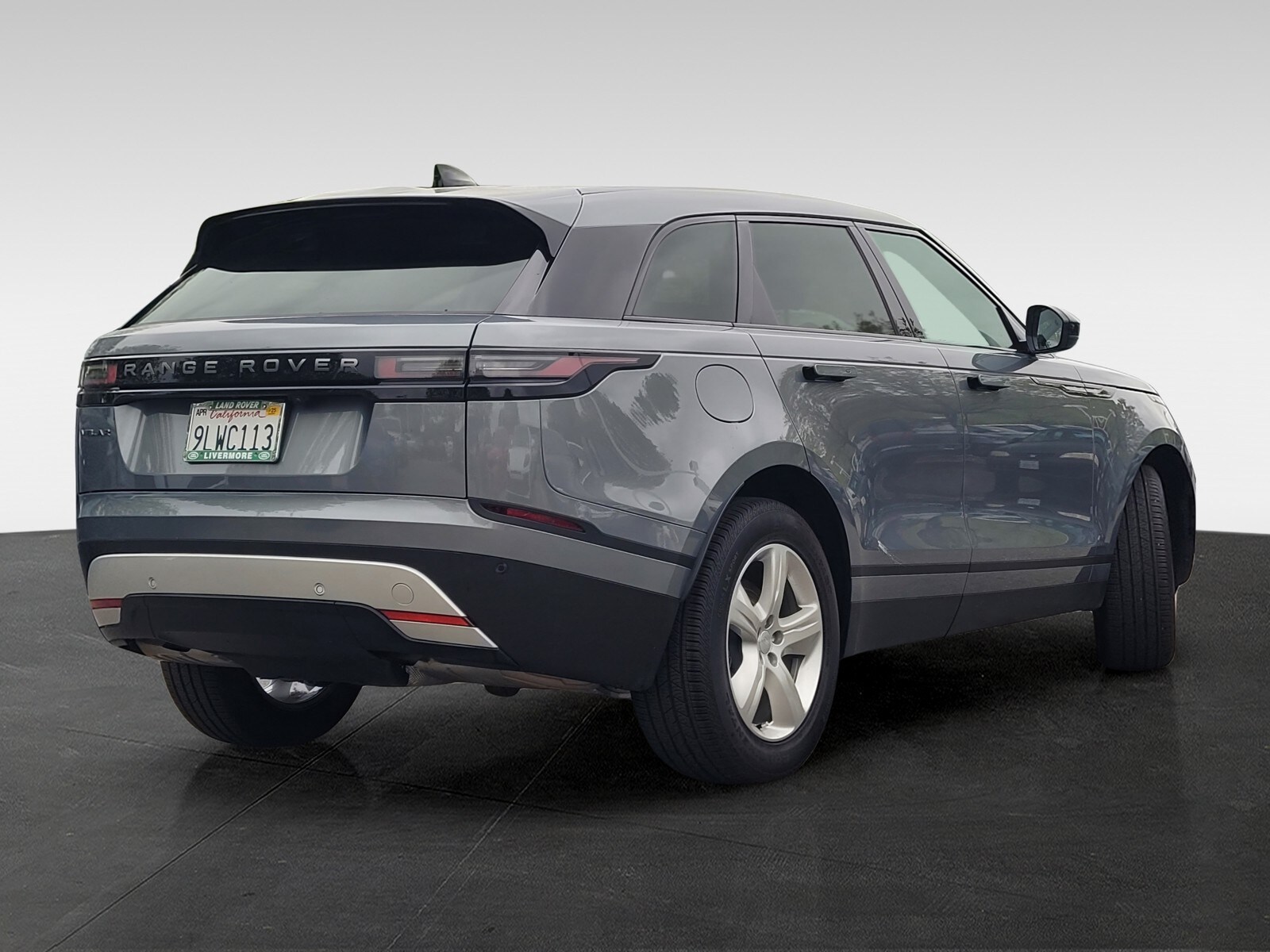 2025 Land Rover Range Rover Velar S photo 4