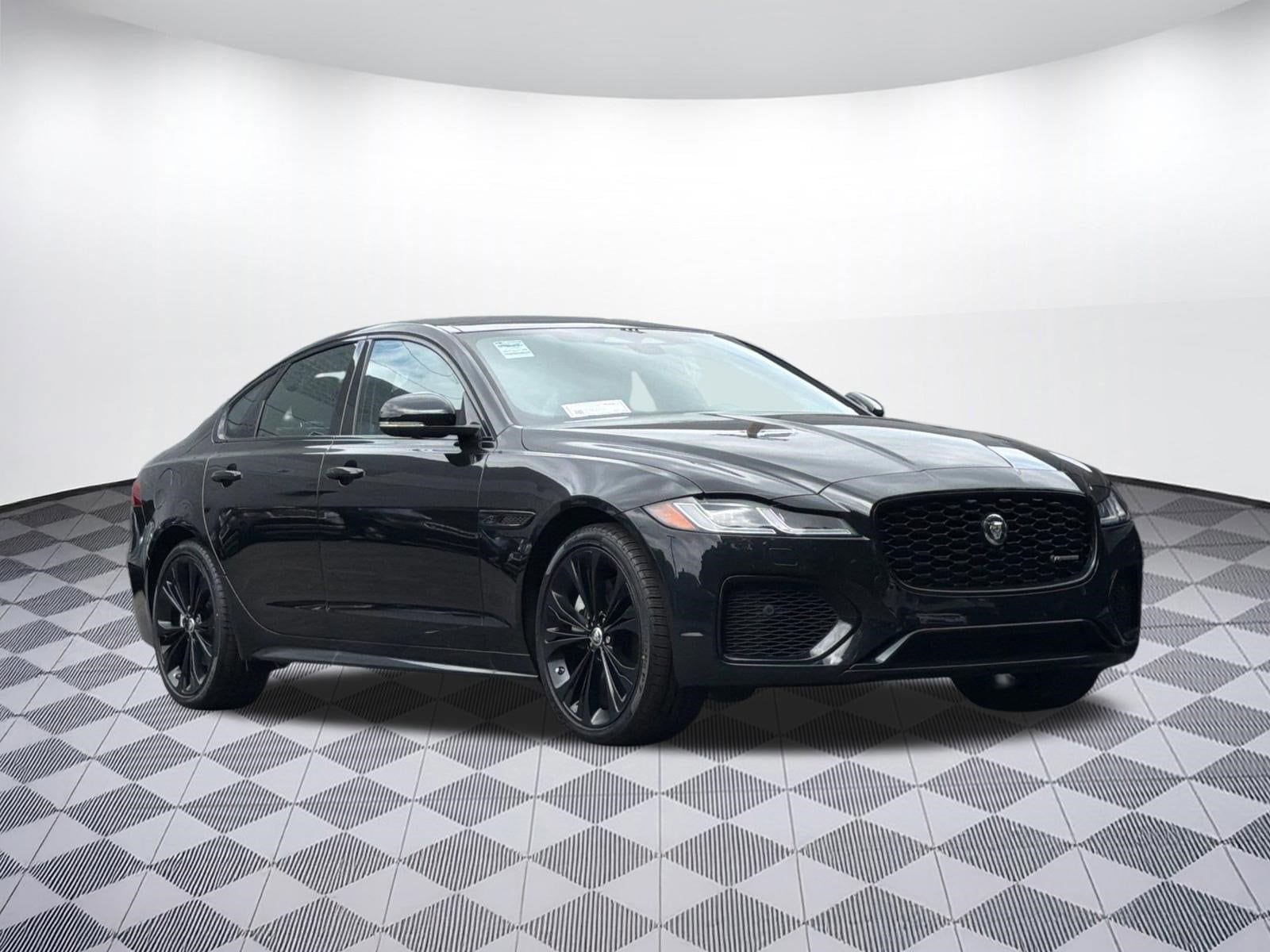 XF R-Dynamic SE Sedan