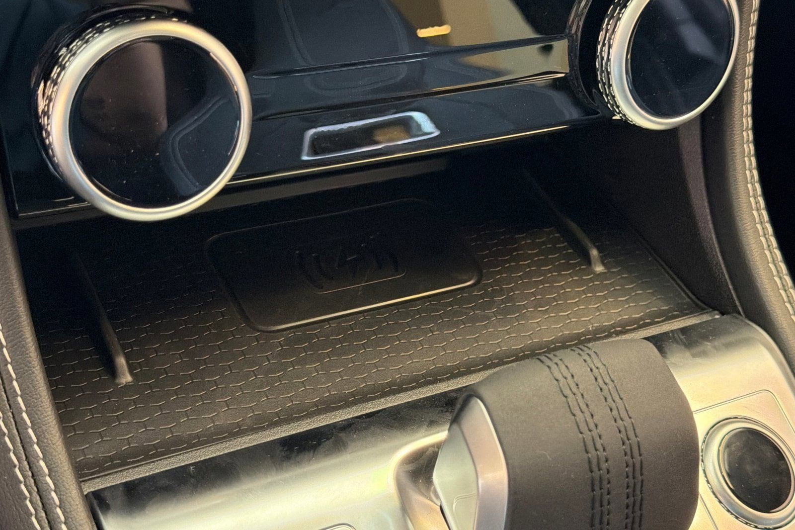 2026 Jaguar F-Pace R-Dynamic S - Photo 18