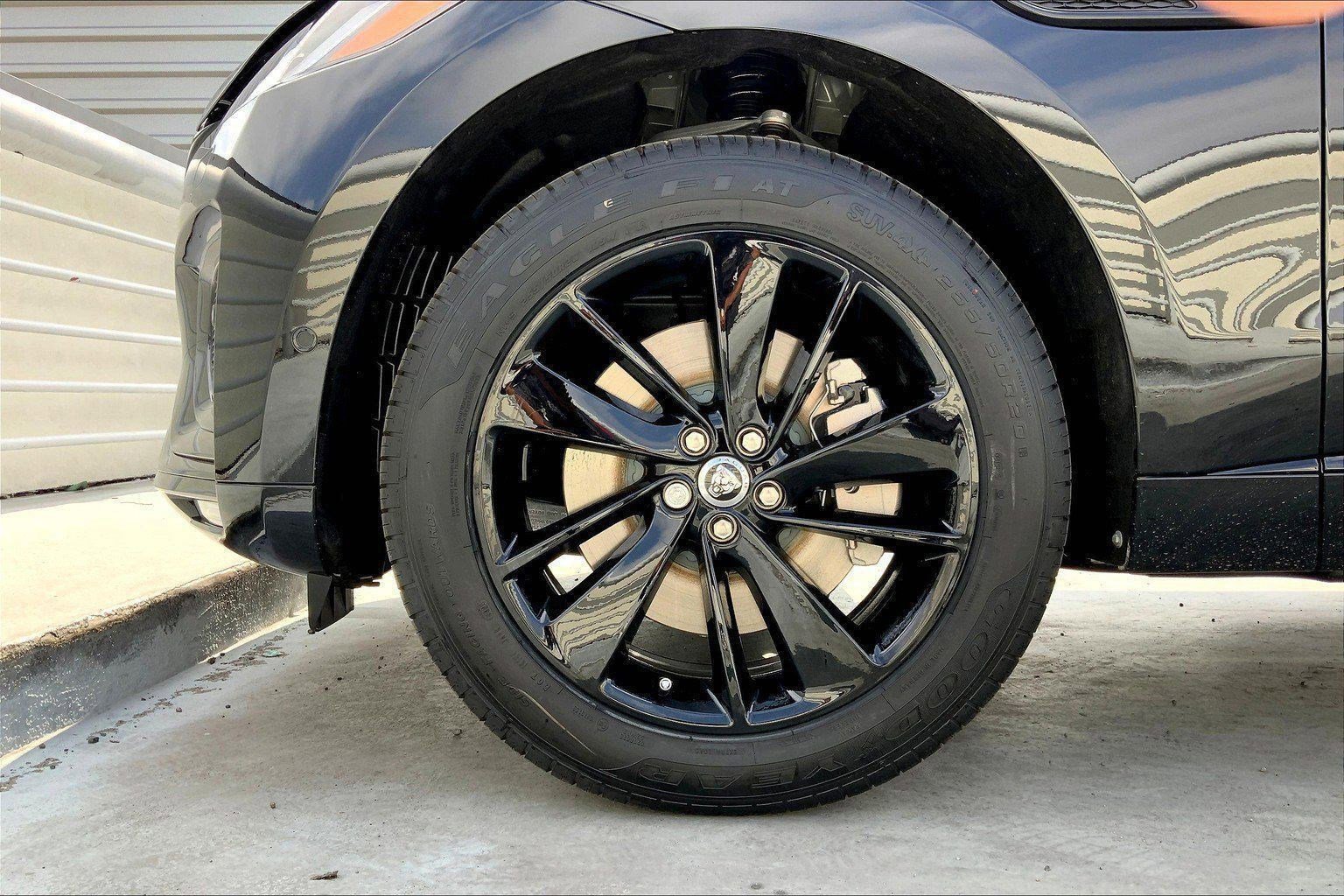 2026 Jaguar F-Pace R-Dynamic S - Photo 7