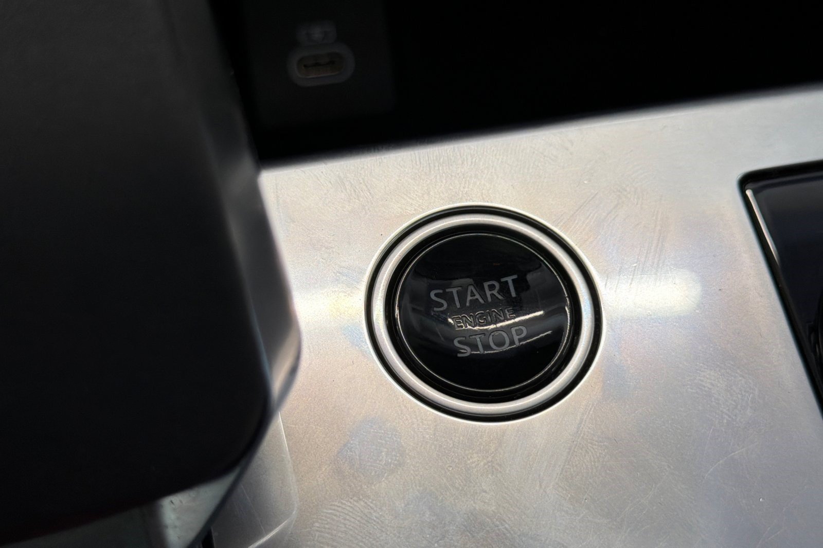 2023 Land Rover Range Rover SE - Photo 14