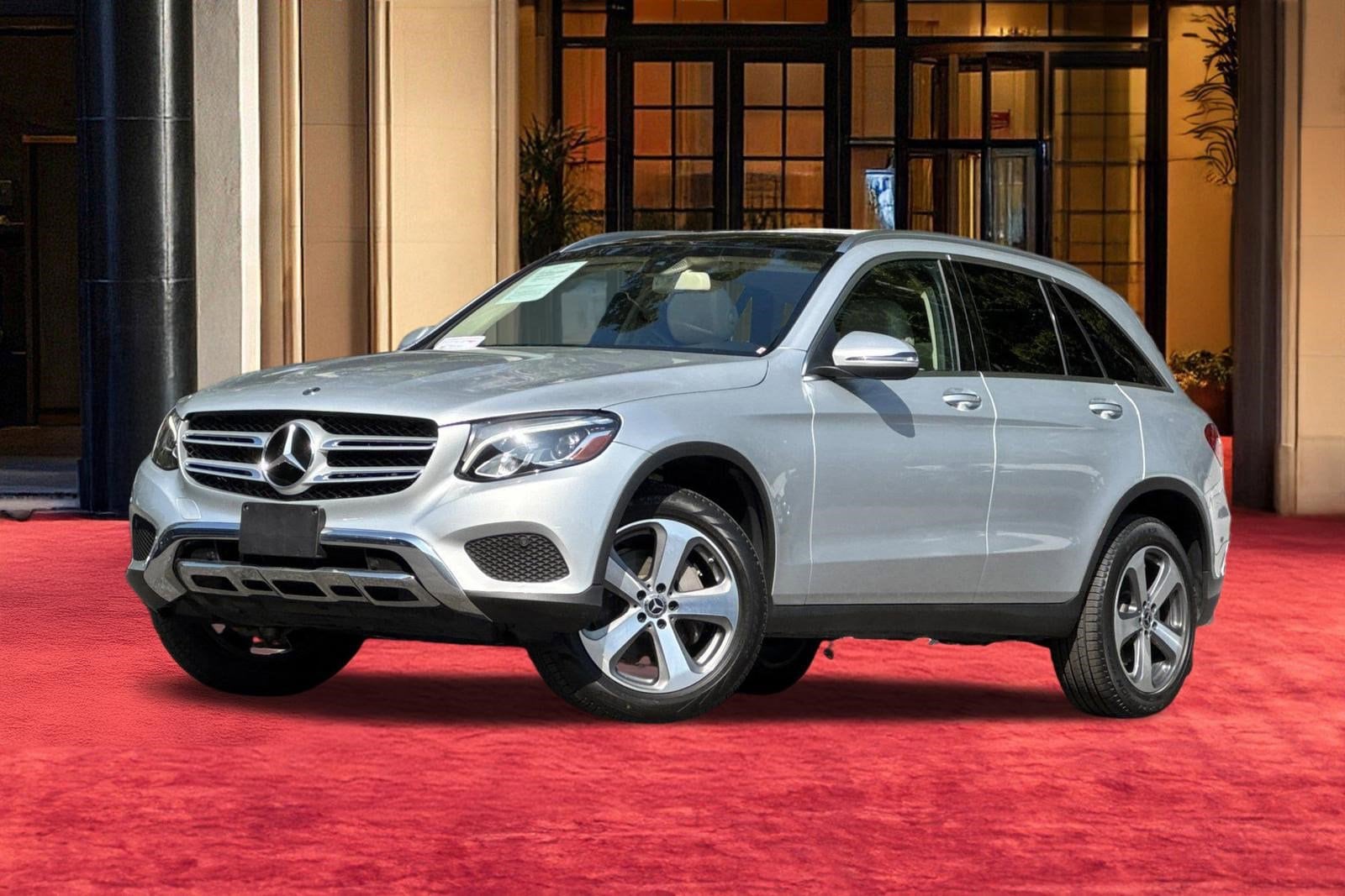 2019 Mercedes-Benz GLC GLC300's photo