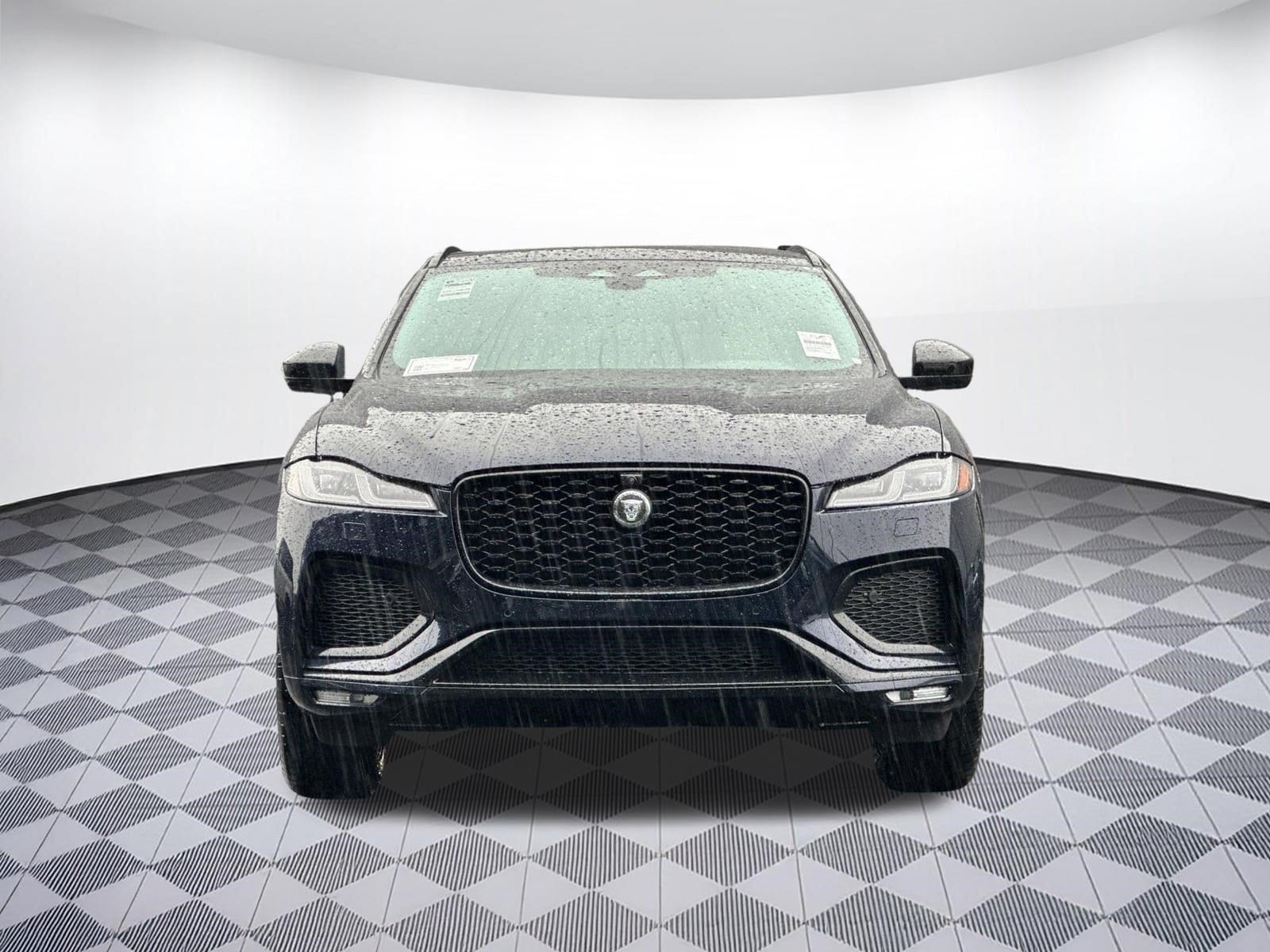 2026 Jaguar F-Pace R-Dynamic S - Photo 6