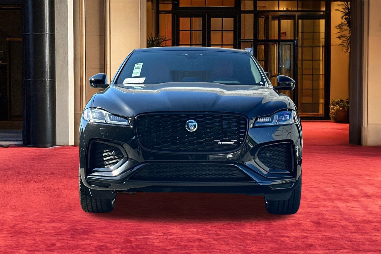 2025 Jaguar F-PACE R-Dynamic S - Photo 6