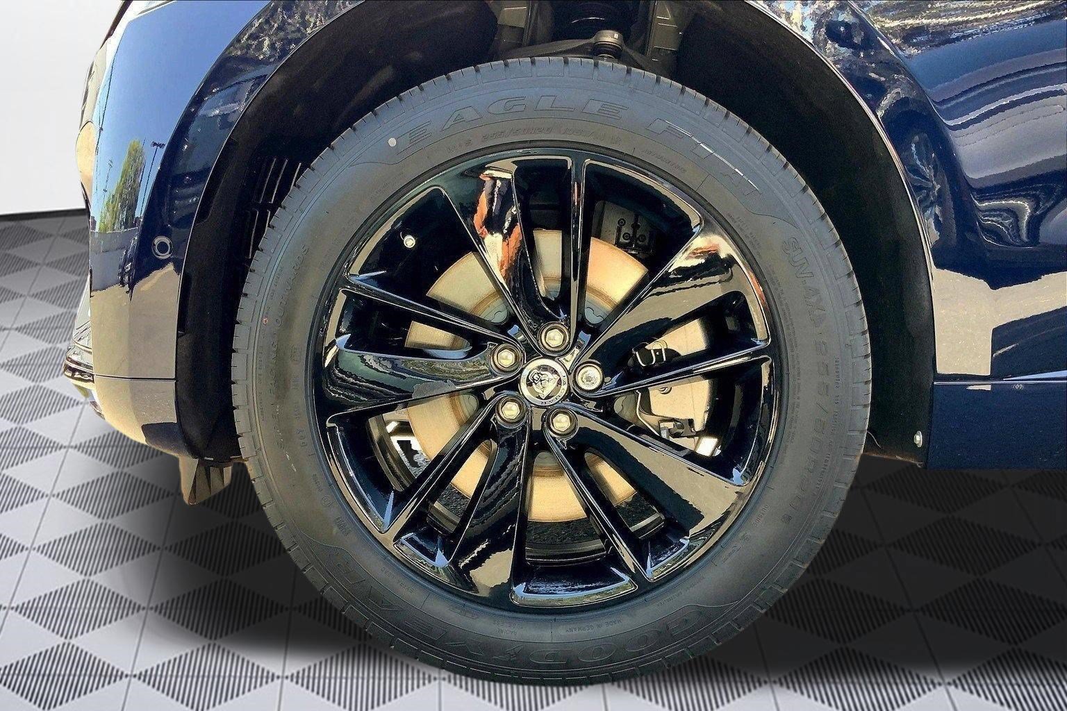 2026 Jaguar F-Pace R-Dynamic S - Photo 6