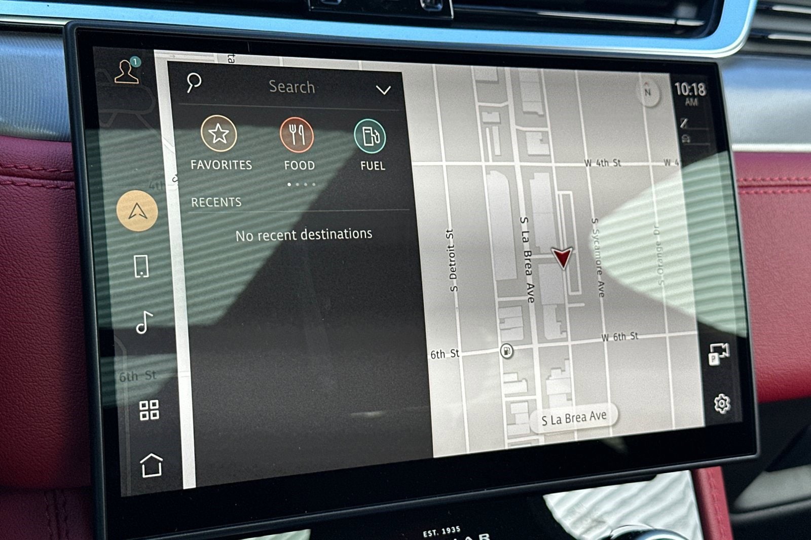 2025 Jaguar F-PACE R-Dynamic S - Photo 19