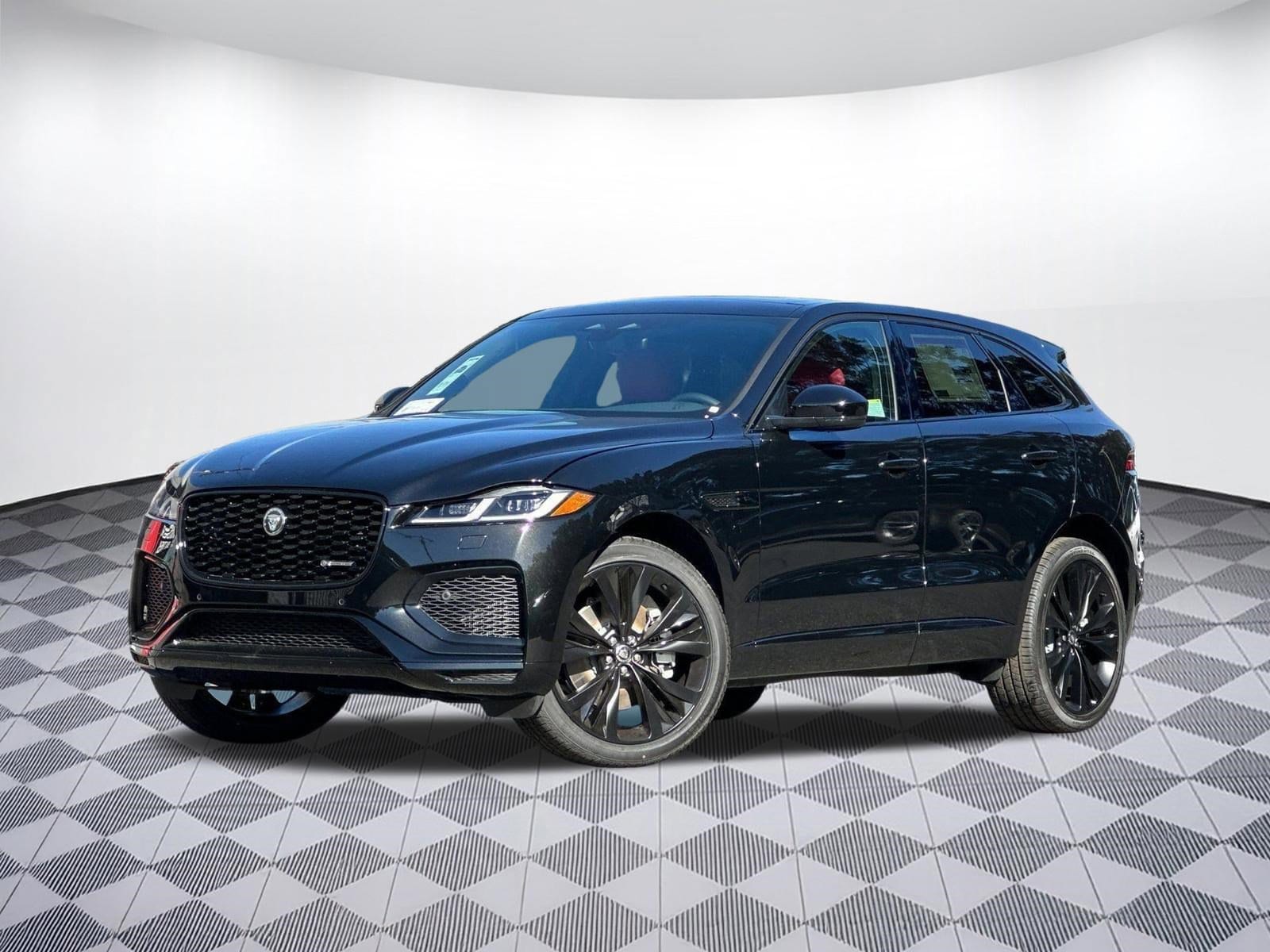 2025 Jaguar F-PACE P400 R-Dynamic S's photo