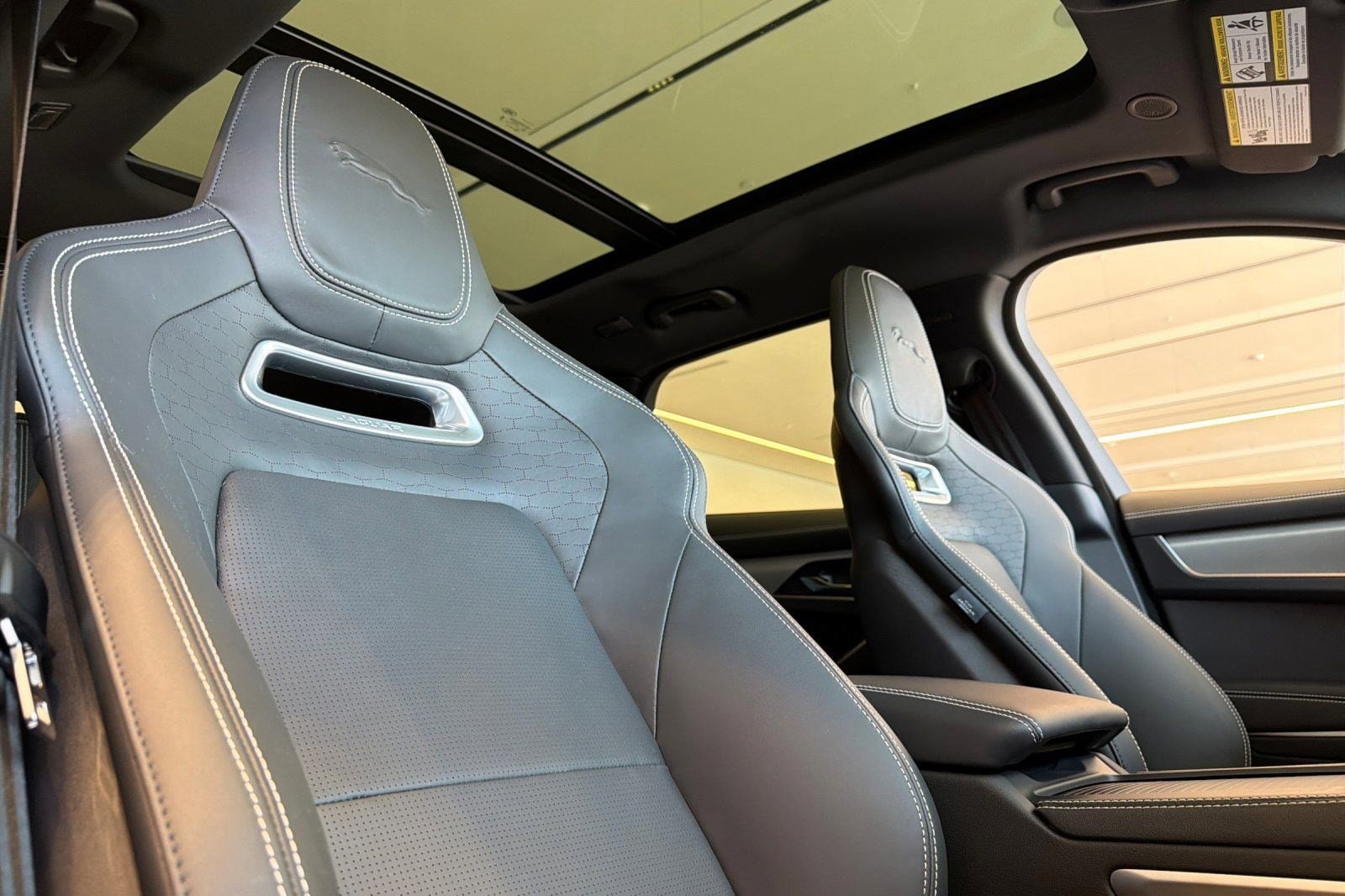 2026 Jaguar F-Pace R-Dynamic S - Photo 20