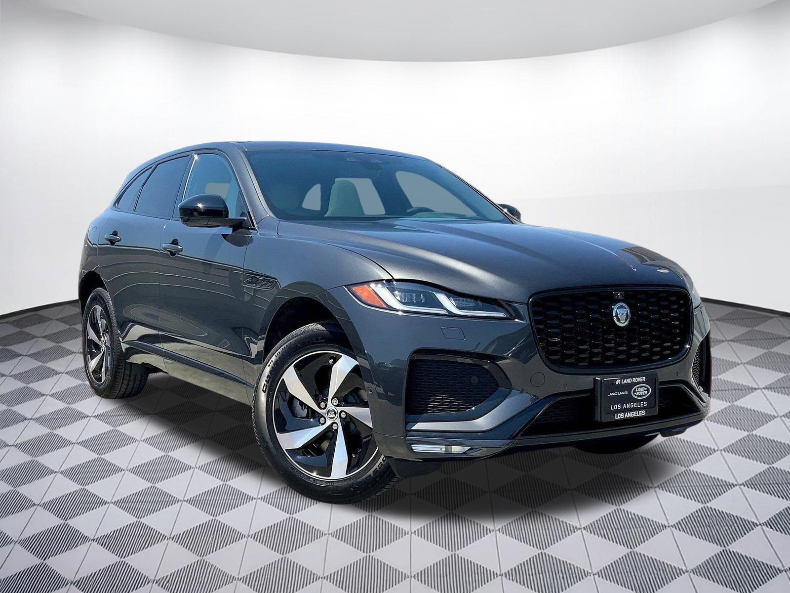 2026 Jaguar F-Pace R-Dynamic S - Photo 13
