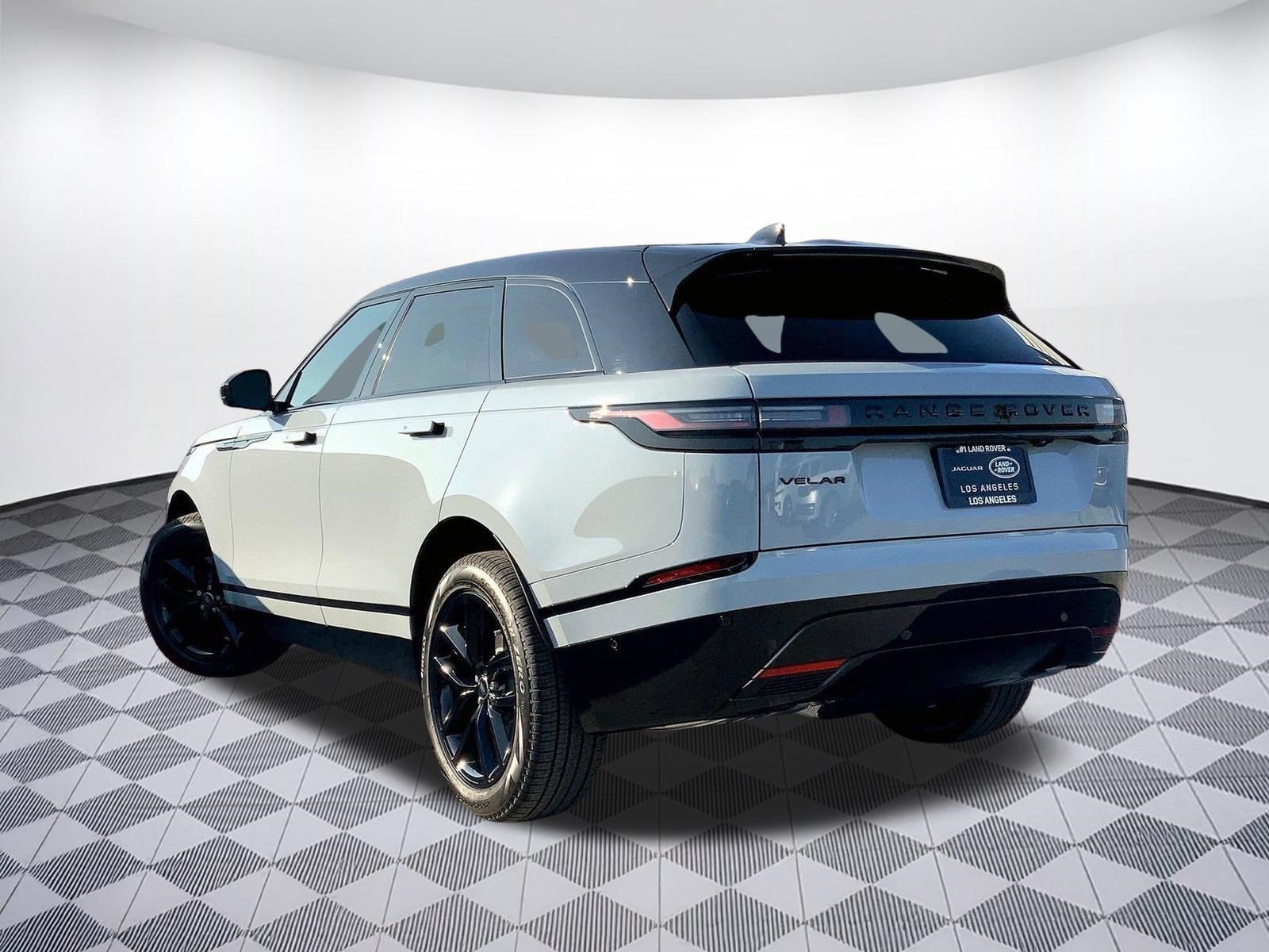 Range Rover Velar Dynamic SE P400 Dynamic SE *Ltd Avail*