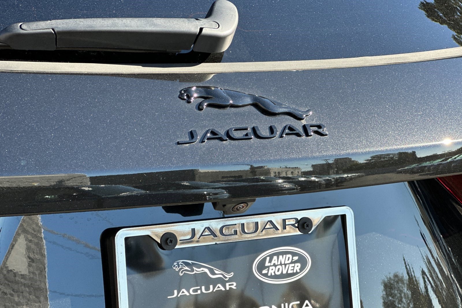 2025 Jaguar F-PACE R-Dynamic S - Photo 13