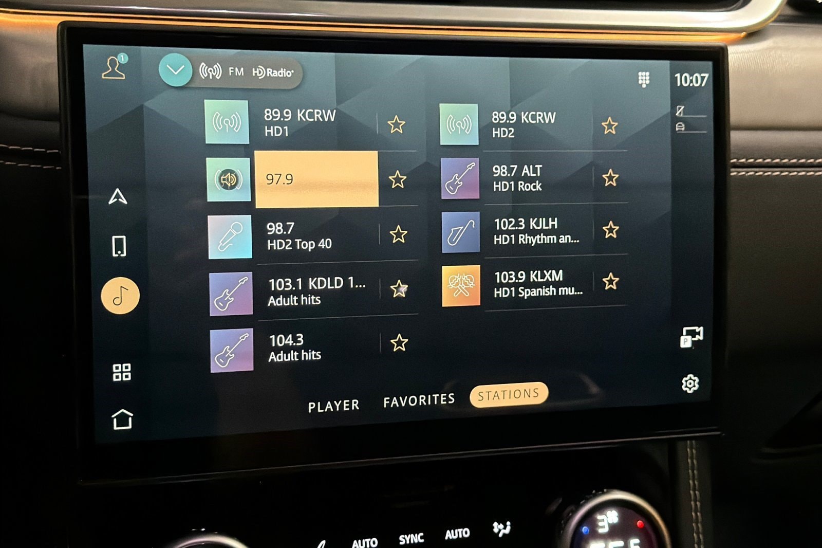 2026 Jaguar F-Pace R-Dynamic S - Photo 21