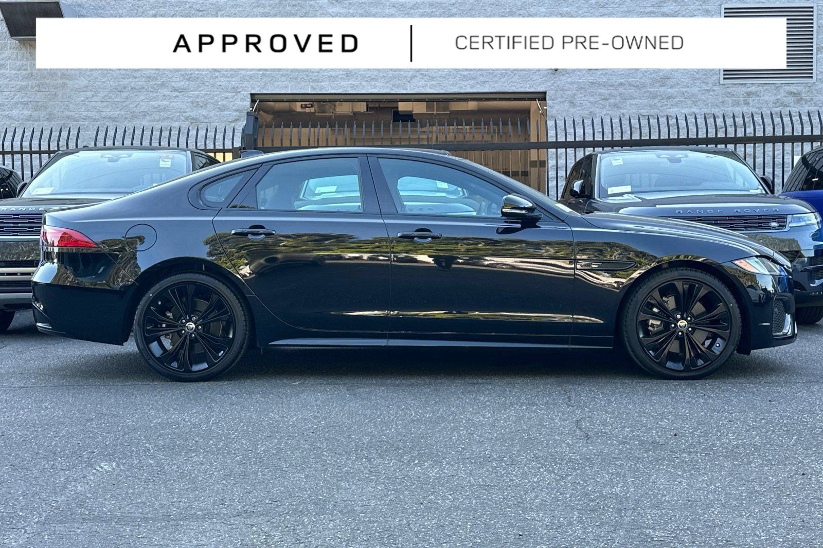 XF R-Dynamic SE Sedan