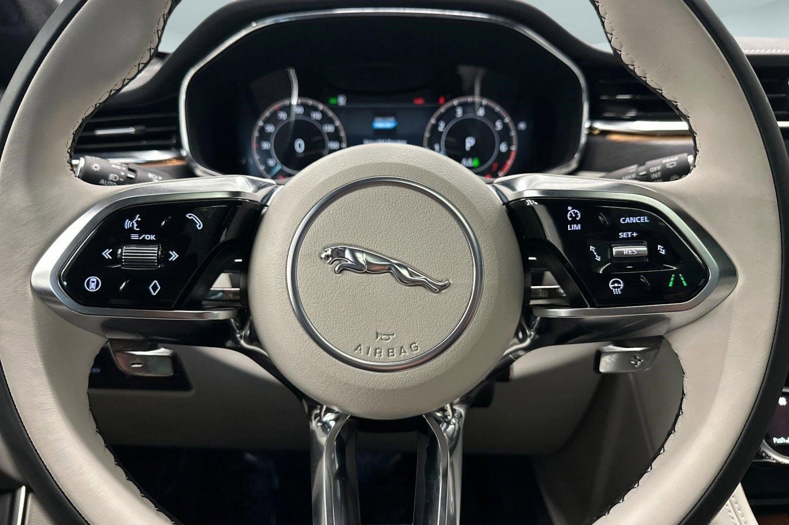 2026 Jaguar F-Pace R-Dynamic S - Photo 16