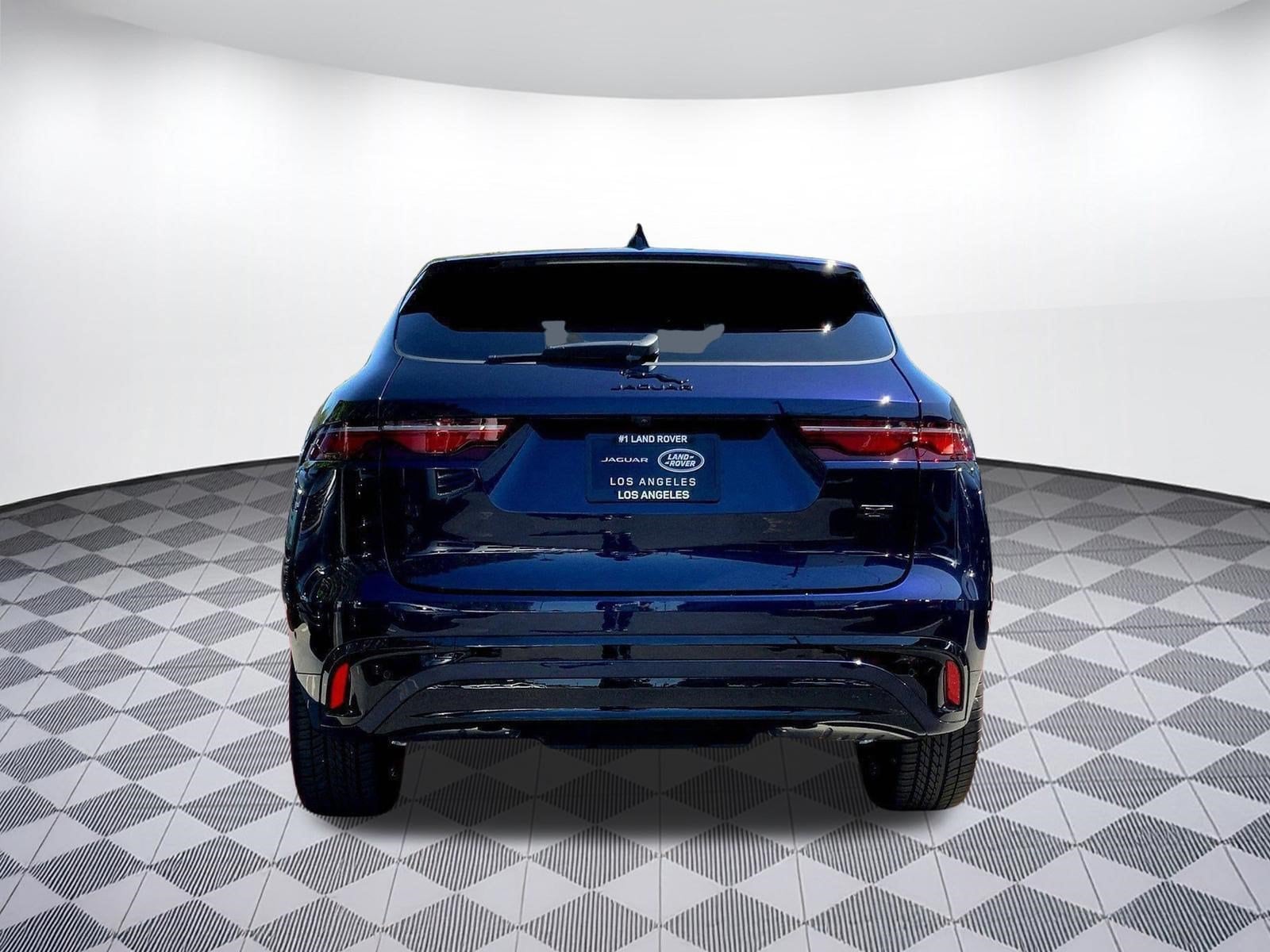 2026 Jaguar F-Pace R-Dynamic S - Photo 11