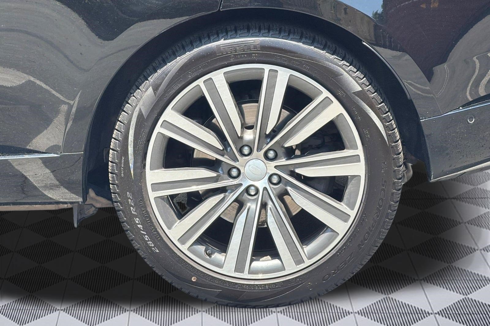2023 Land Rover Range Rover SE - Photo 12