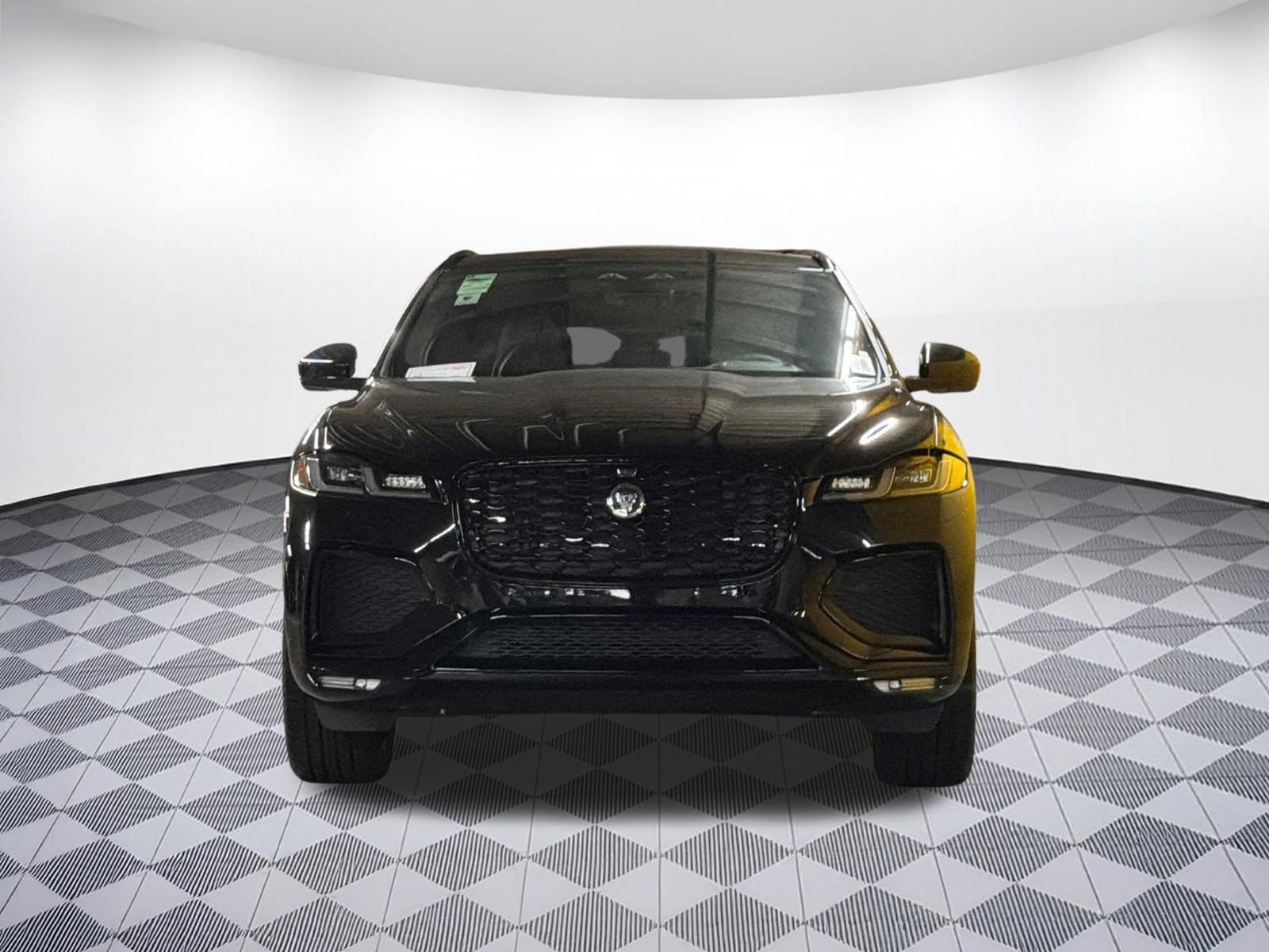 2026 Jaguar F-Pace R-Dynamic S - Photo 6