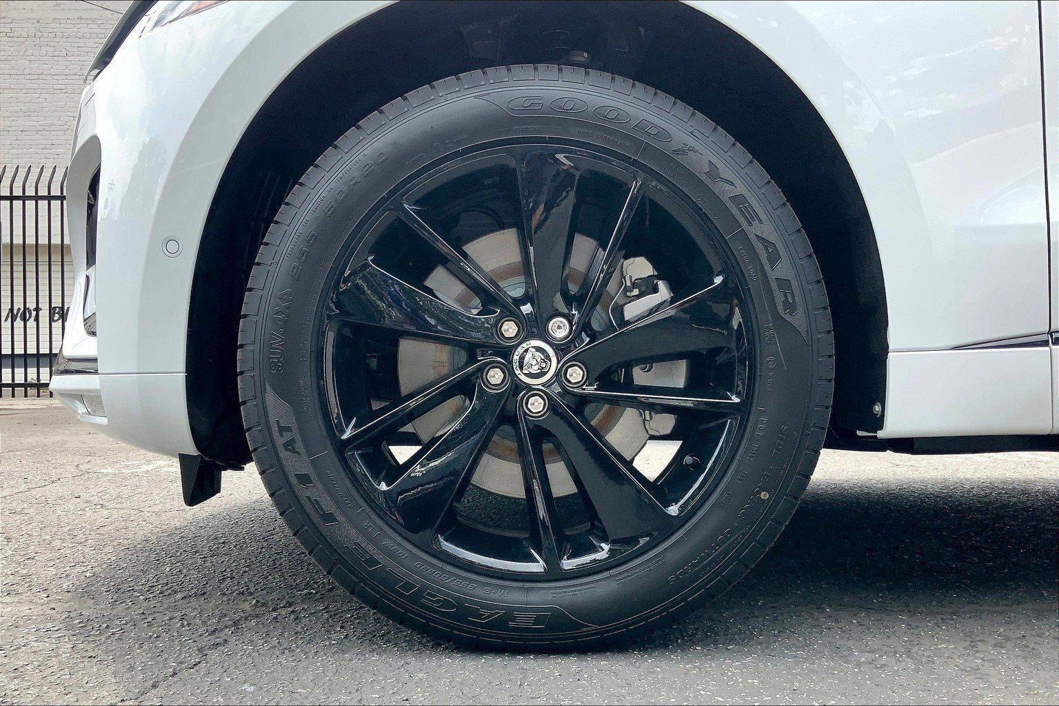2026 Jaguar F-Pace R-Dynamic S - Photo 6