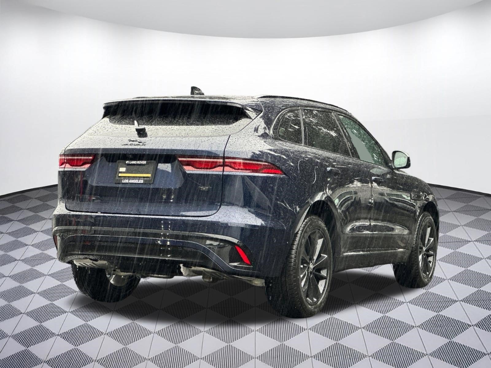 2026 Jaguar F-Pace R-Dynamic S - Photo 9