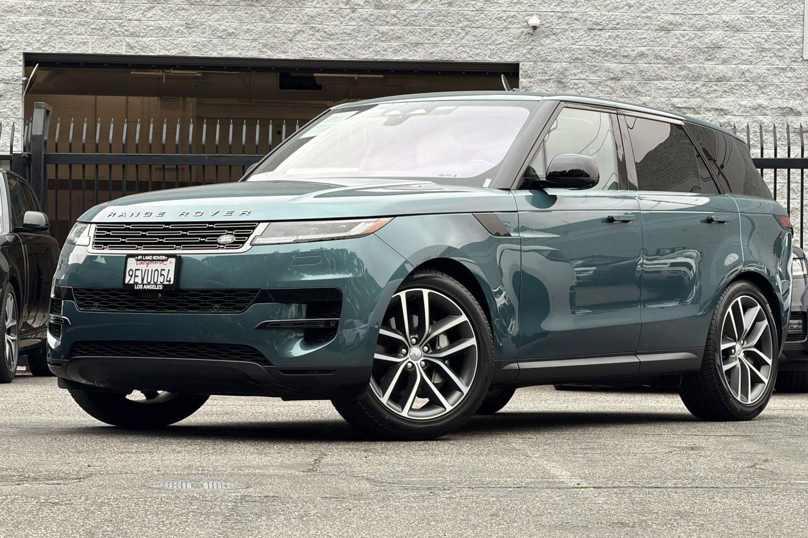 2023 Land Rover Range Rover Sport P360 SE MHEV's photo