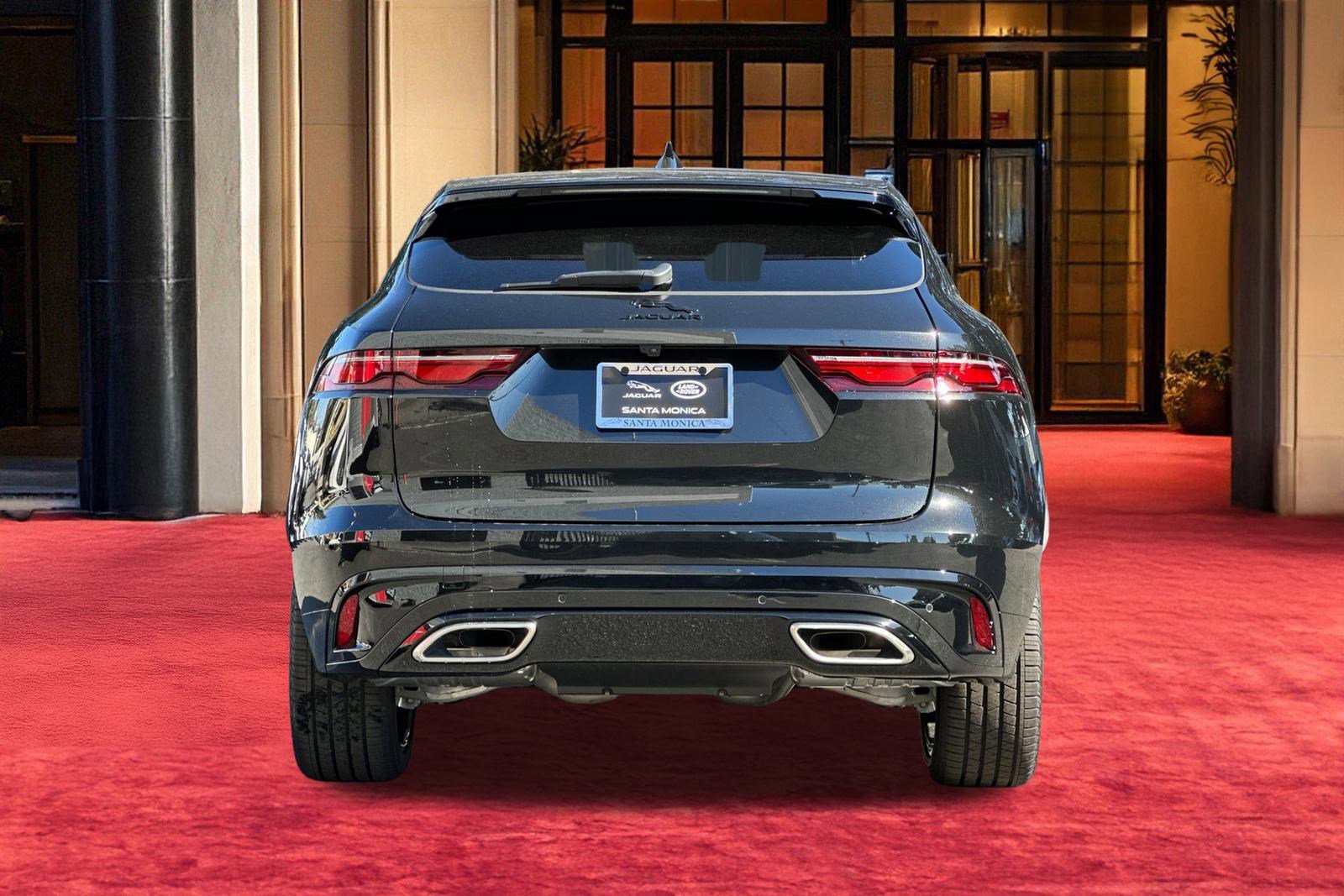 2025 Jaguar F-PACE R-Dynamic S - Photo 10