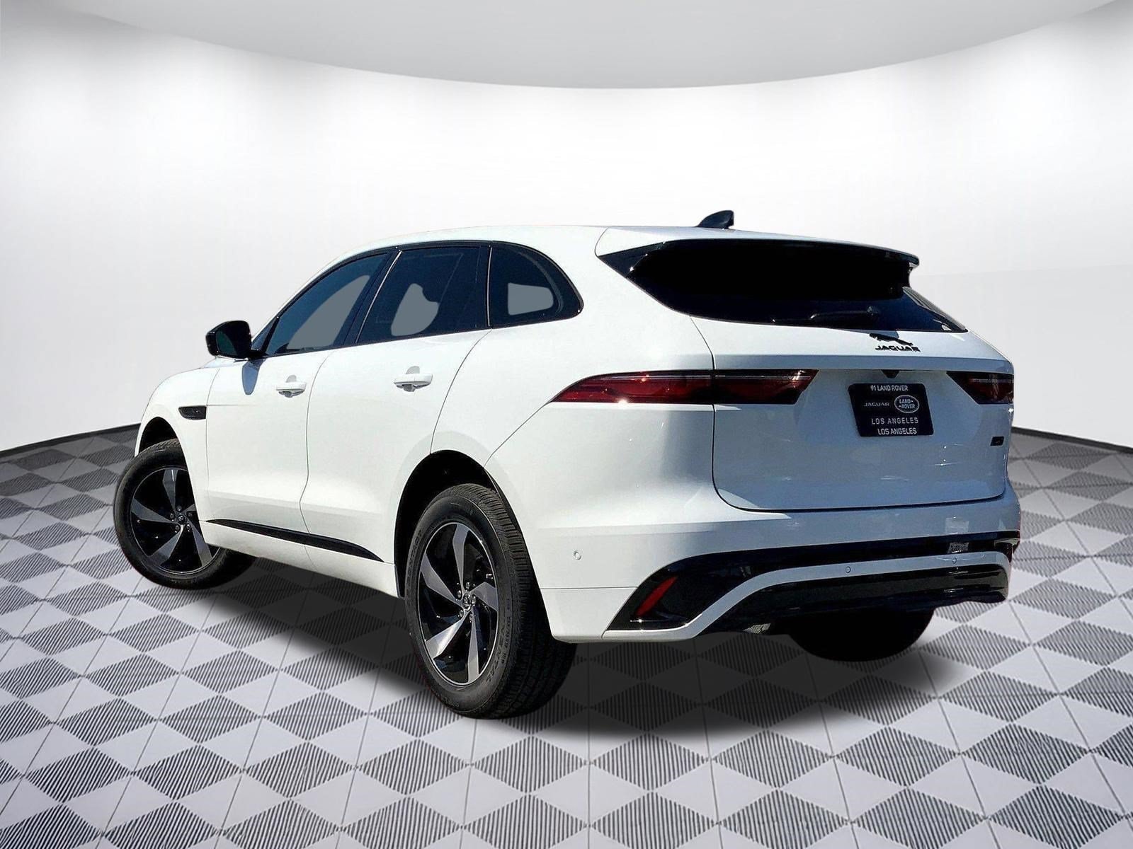 2026 Jaguar F-Pace R-Dynamic S | CarEdge | CarEdge