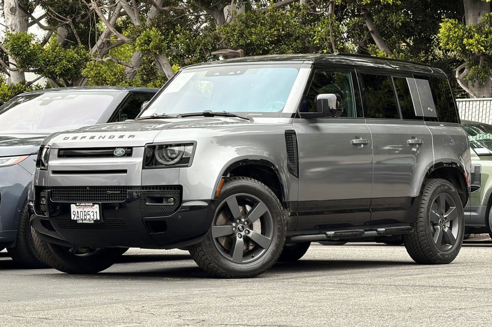 2022 Land Rover Defender X-Dynamic HSE's photo
