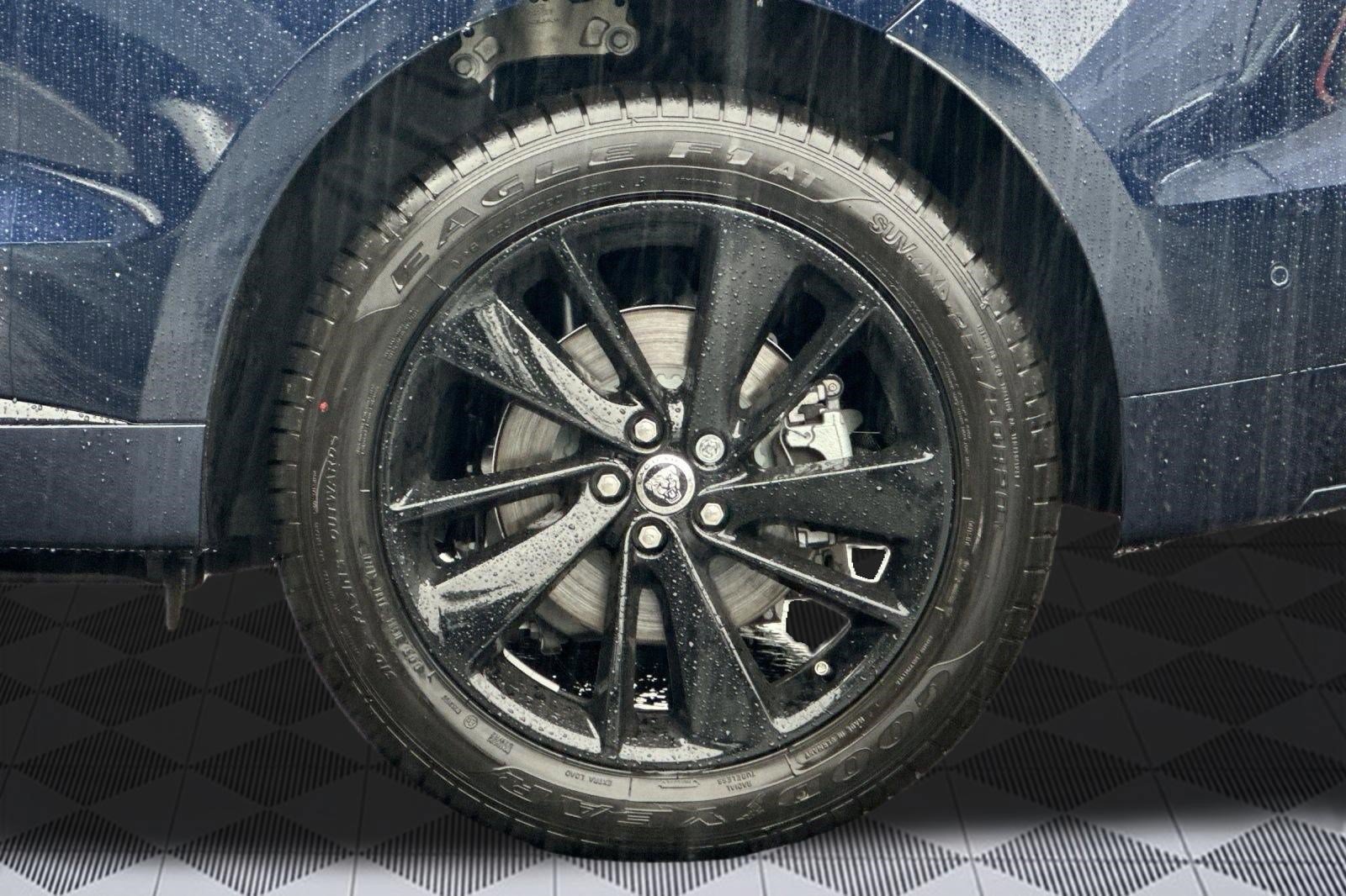 2026 Jaguar F-Pace R-Dynamic S - Photo 12