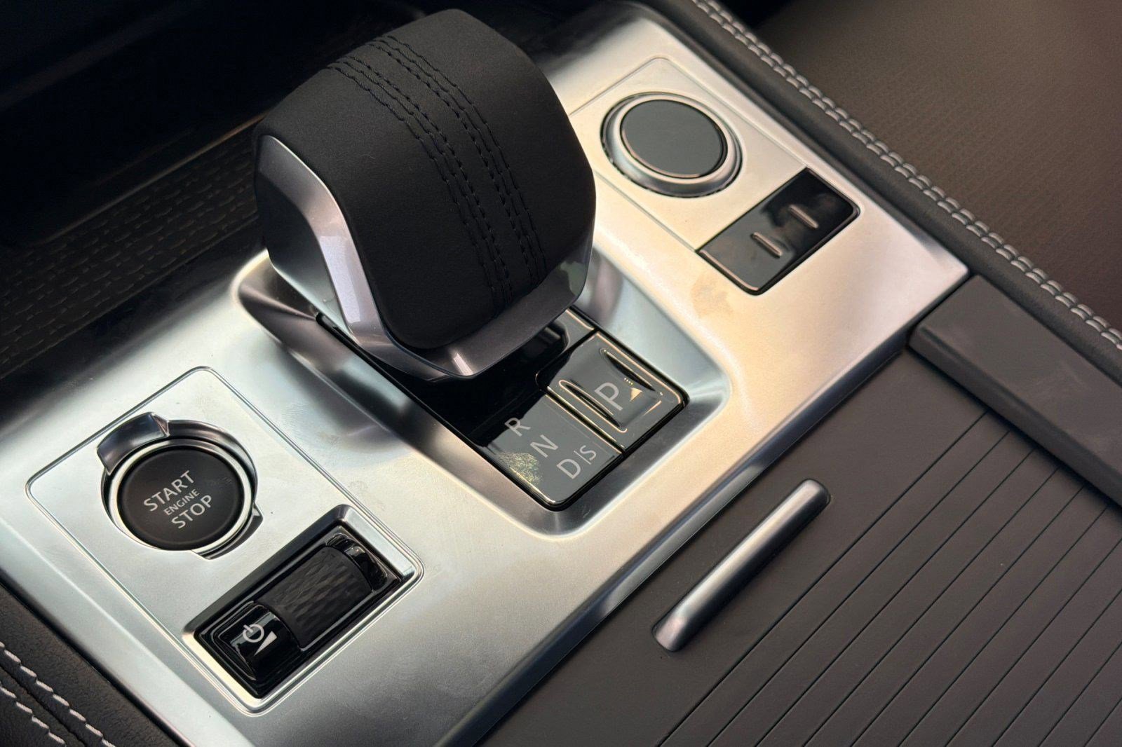 2026 Jaguar F-Pace R-Dynamic S - Photo 19