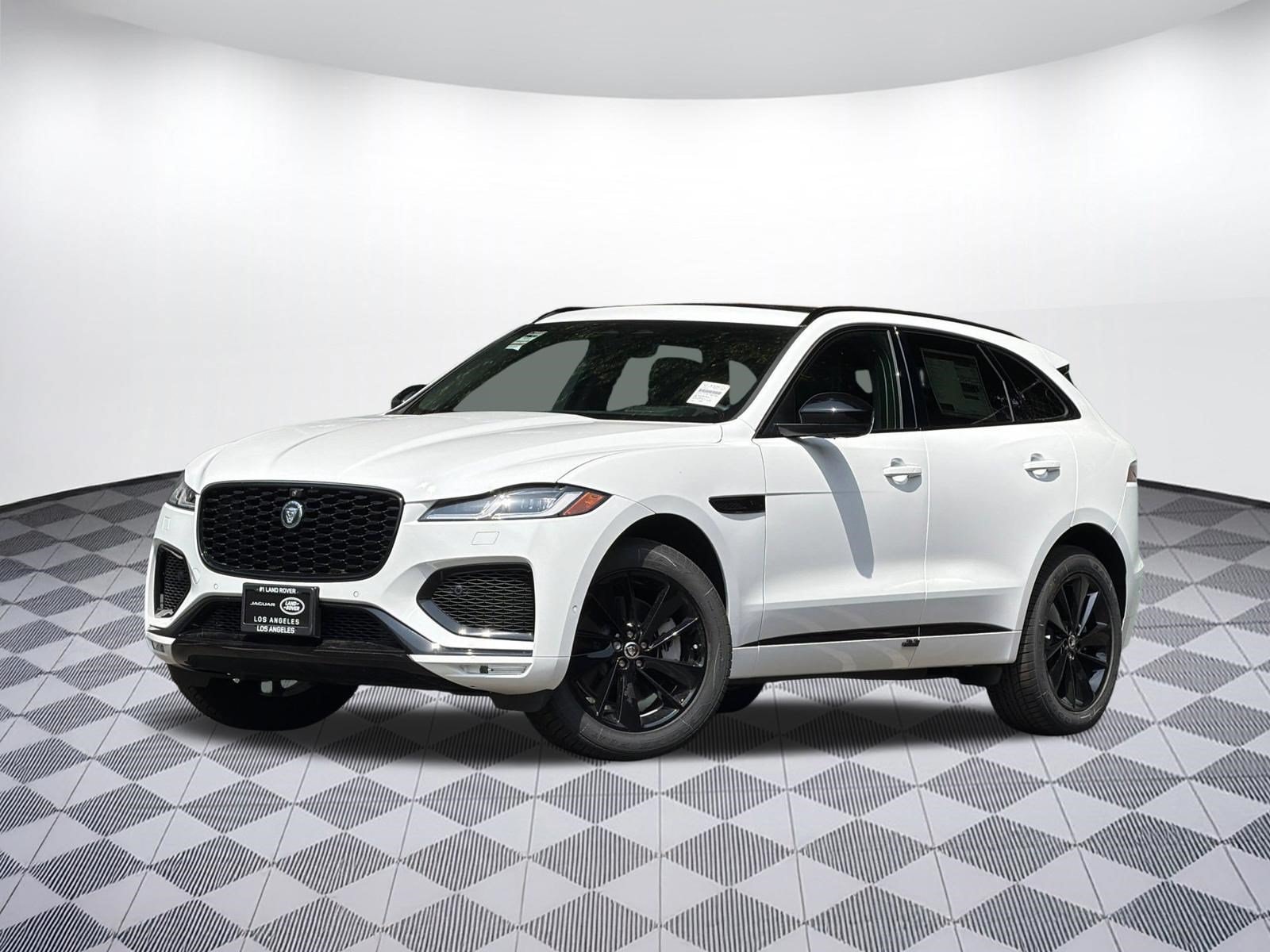 2026 Jaguar F-PACE P400 R-Dynamic S's photo