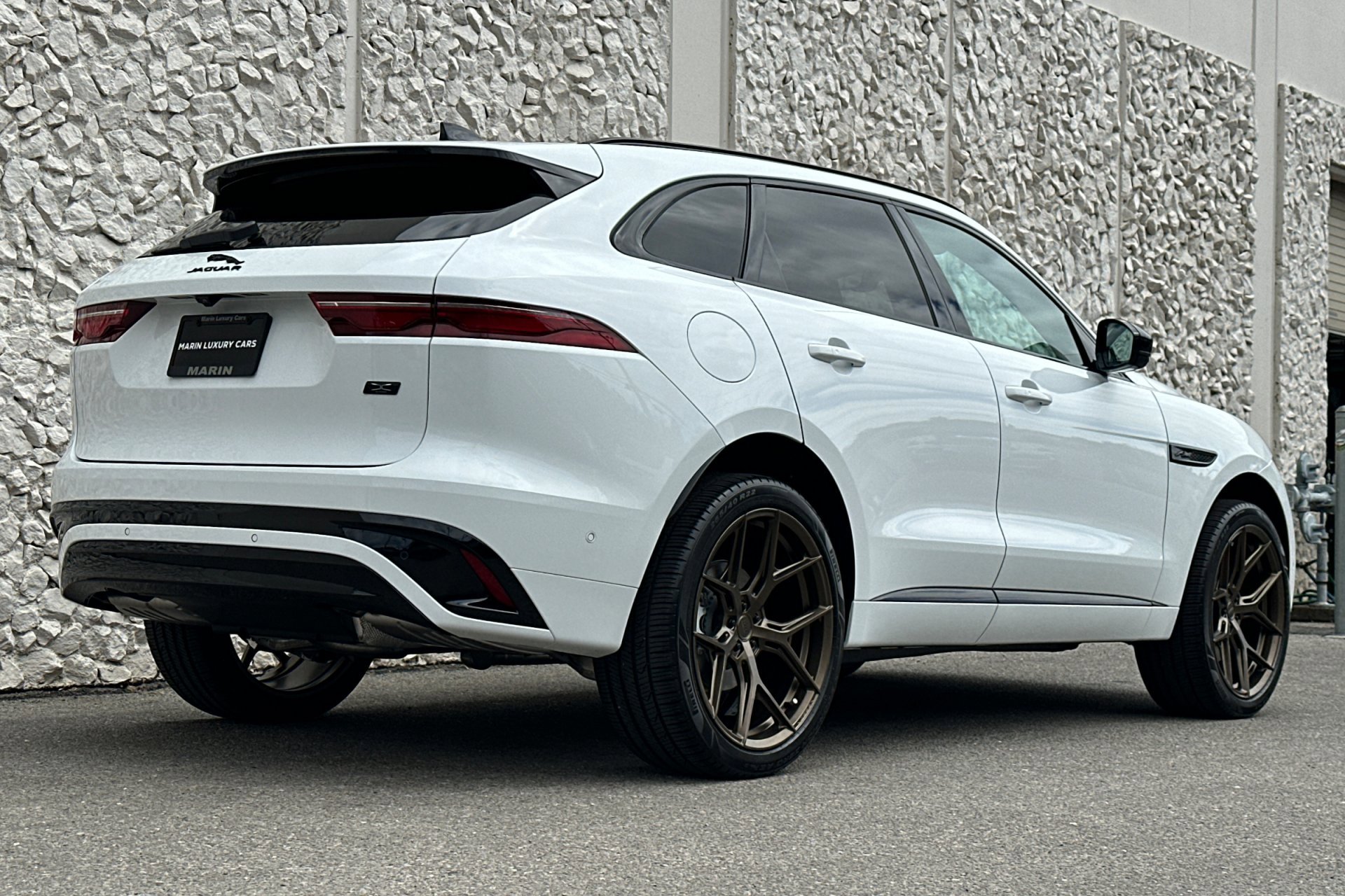 2026 Jaguar F-PACE P250 R-Dynamic S photo 2