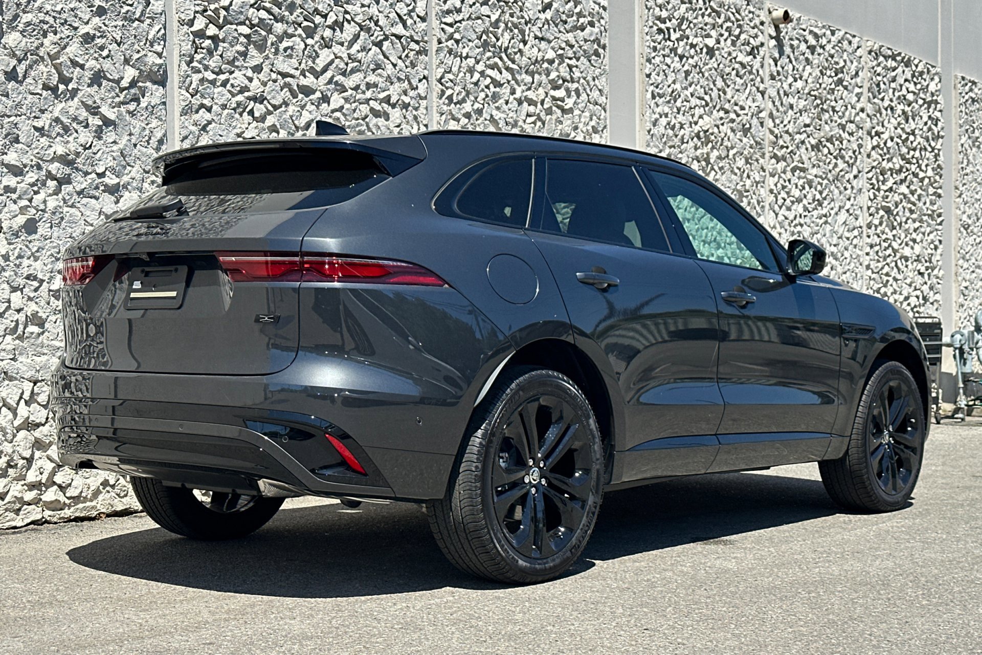 2026 Jaguar F-PACE P250 R-Dynamic S photo 2