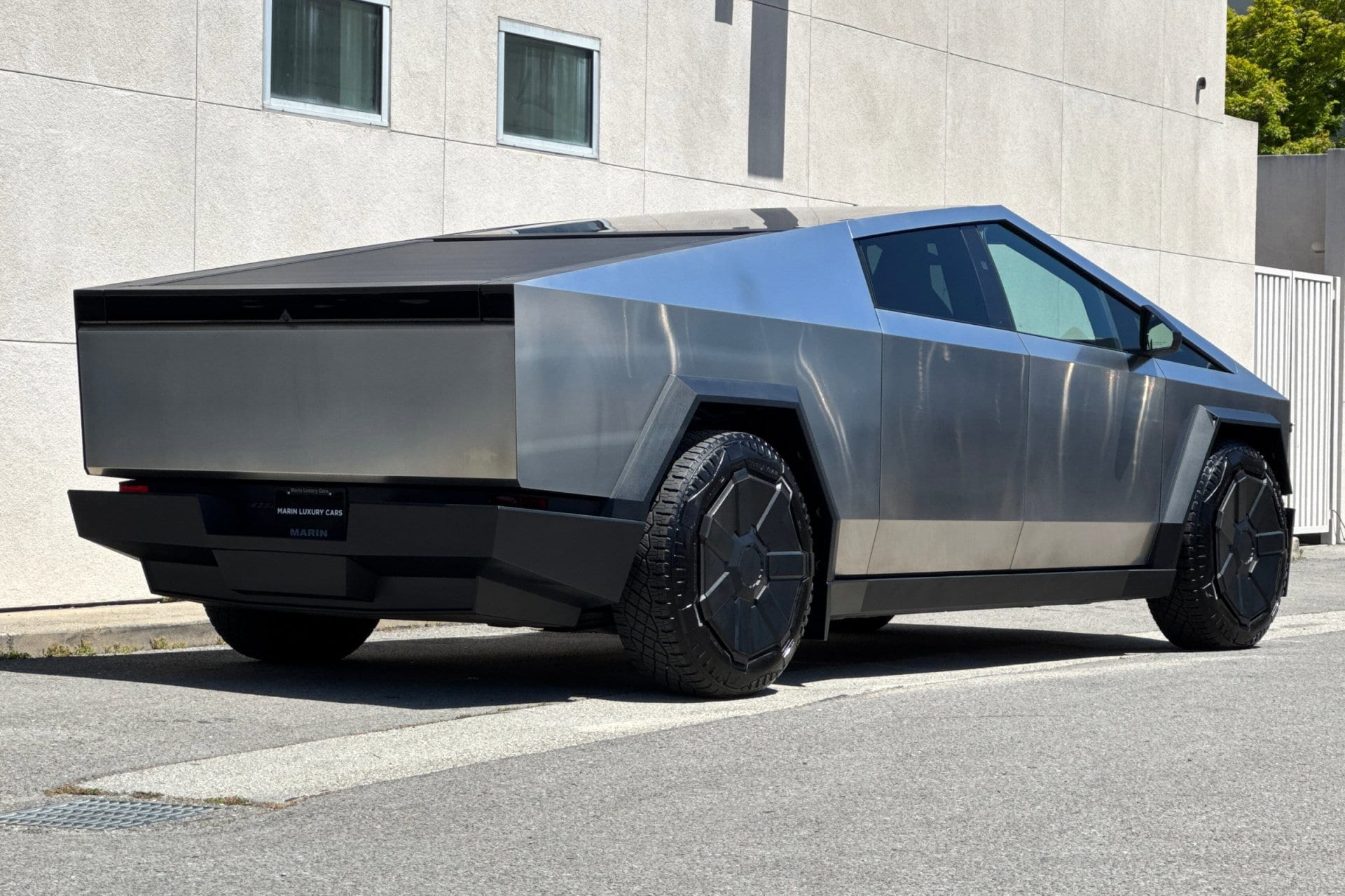 Used 2024 Tesla Cybertruck Cyberbeast with VIN 7G2CEHEE9RA048333 for sale in Corte Madera, CA