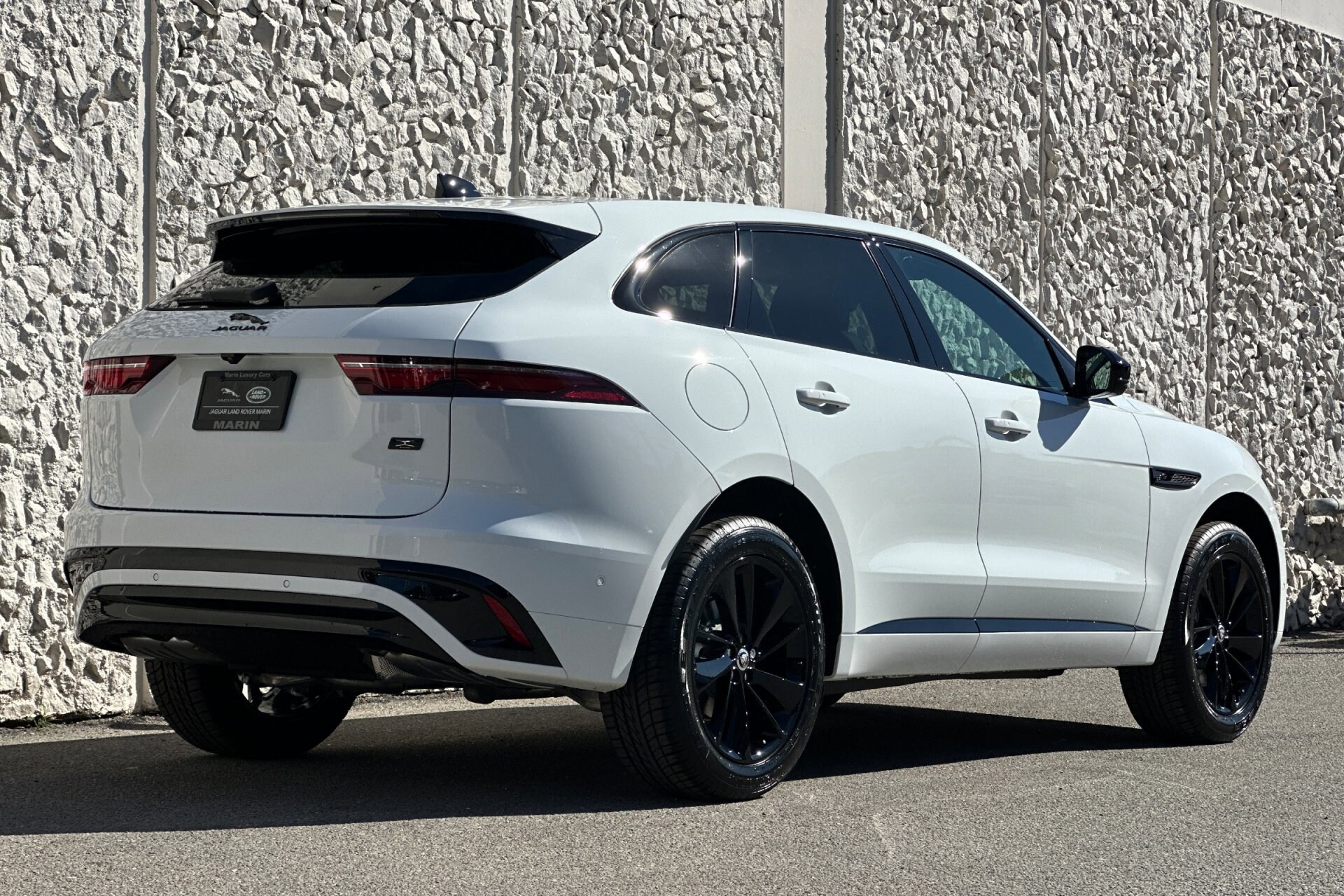 2026 Jaguar F-PACE P250 R-Dynamic S photo 2
