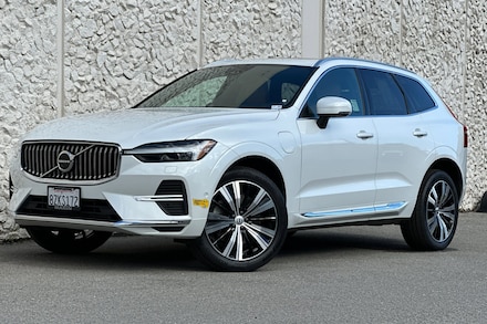 2022 Volvo XC60 Recharge Plug-In Hybrid Inscription T8 eAWD PHEV Inscription