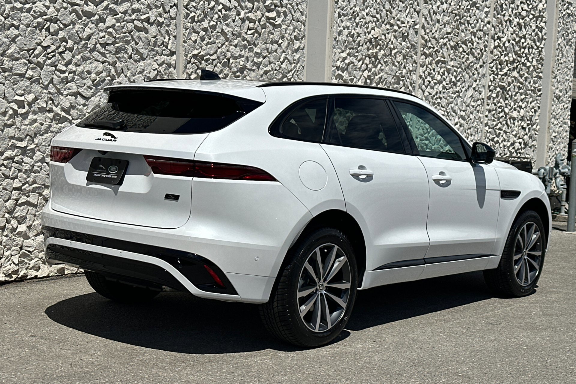 2026 Jaguar F-PACE P250 R-Dynamic S photo 2