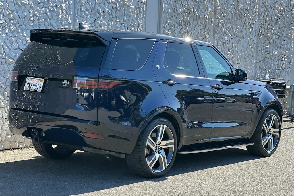 Certified 2023 Land Rover Discovery P360 HSE R-Dynamic P360 HSE R-Dynamic