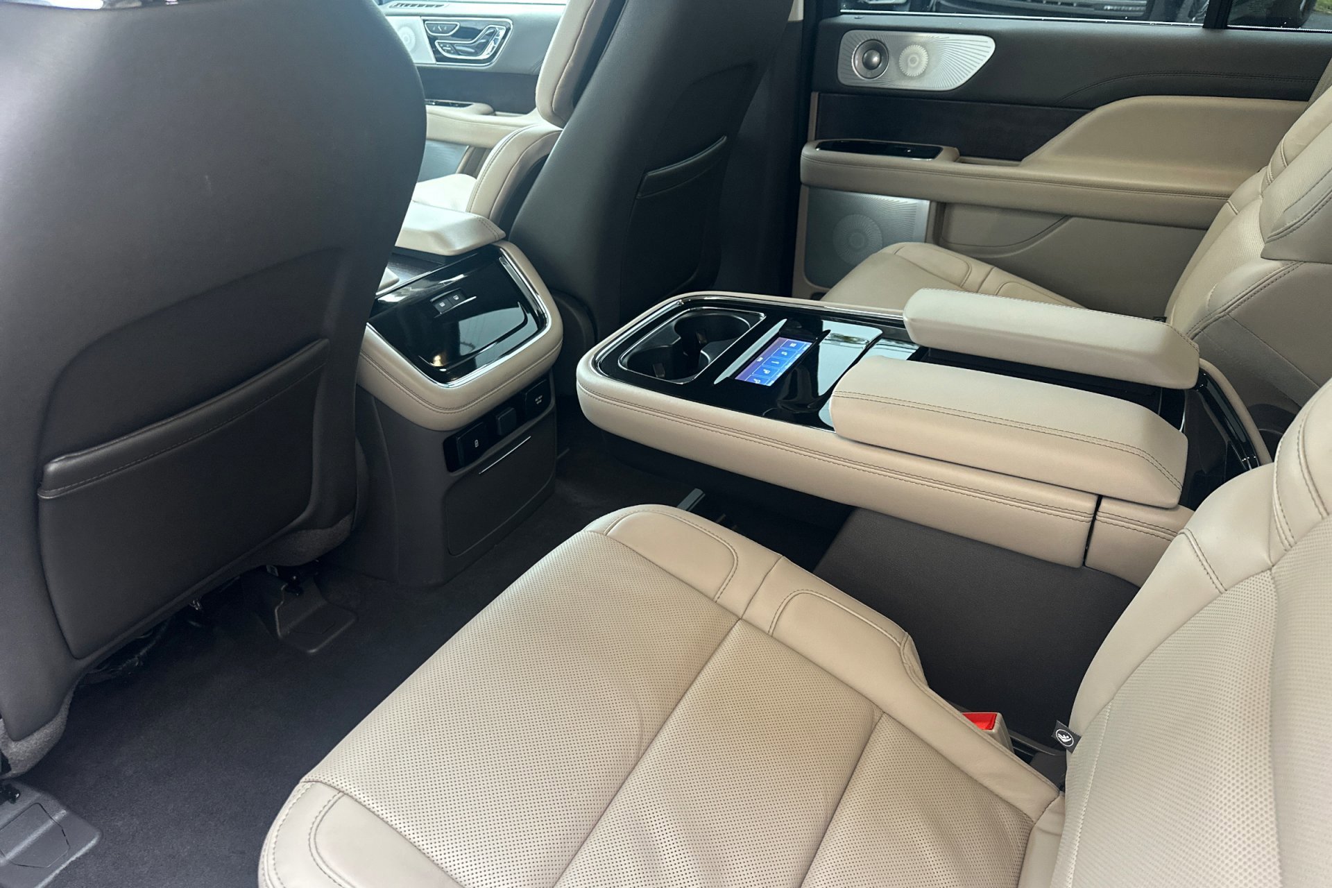 2024 Lincoln Navigator Reserve photo 4