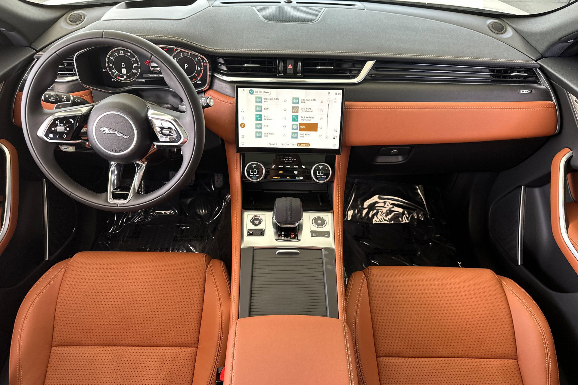 2026 Jaguar F-PACE P250 R-Dynamic S photo 3