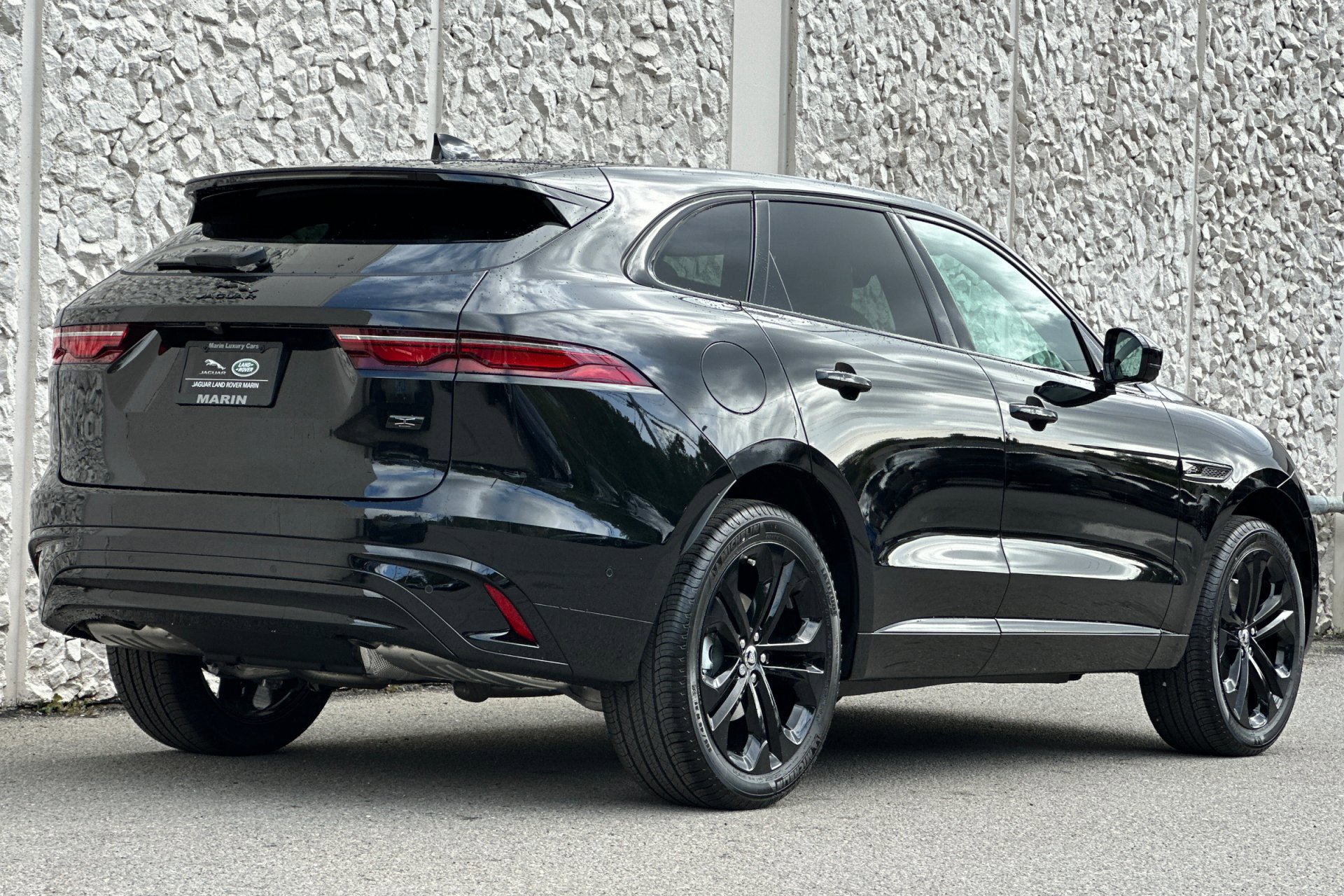 2026 Jaguar F-PACE P250 R-Dynamic S photo 2
