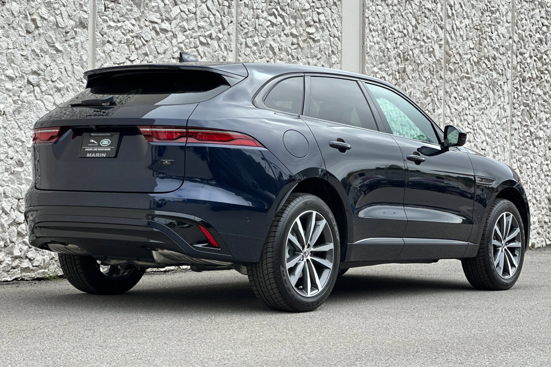 2026 Jaguar F-PACE P250 R-Dynamic S photo 2