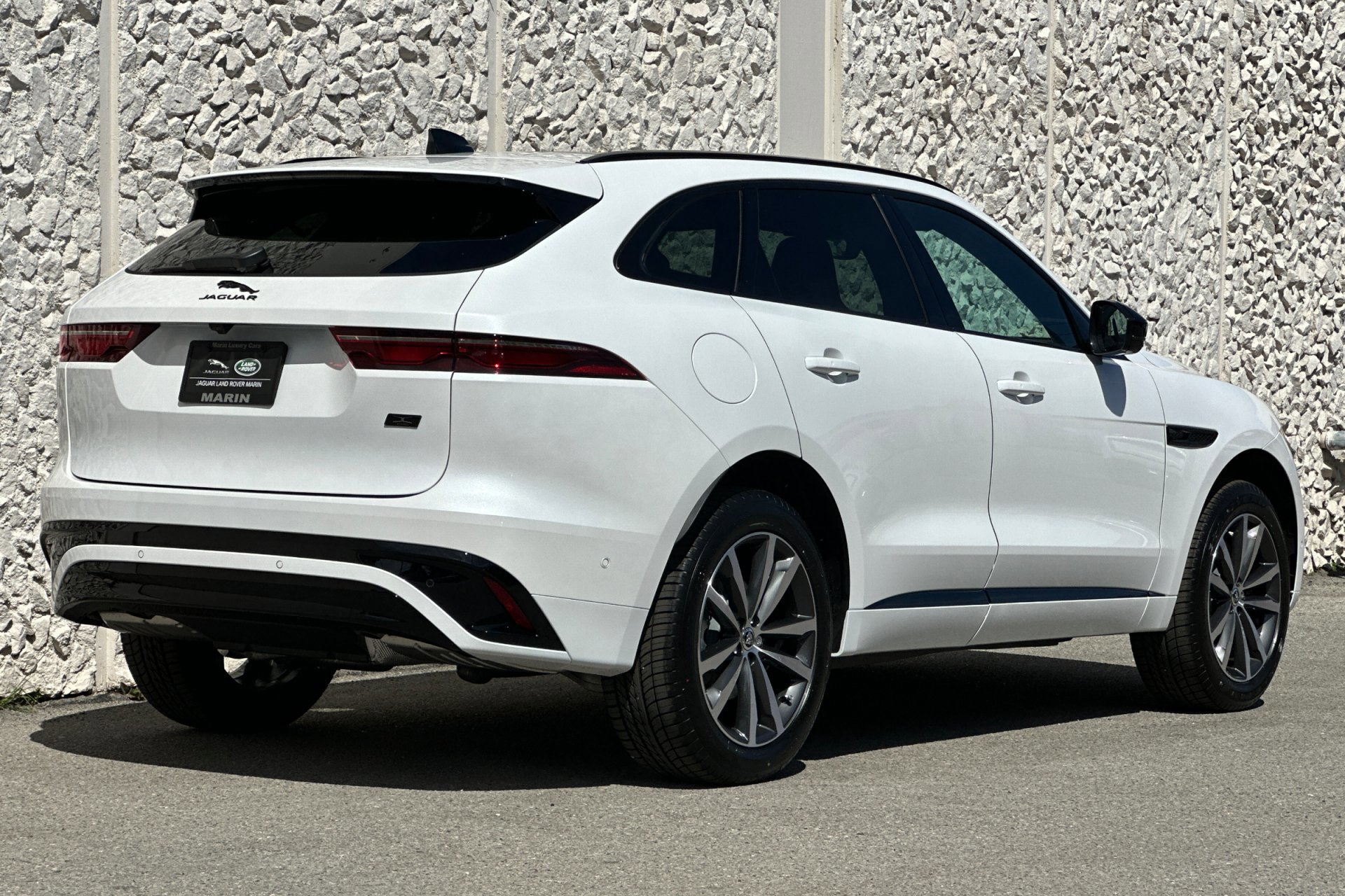 2026 Jaguar F-PACE P250 R-Dynamic S photo 2