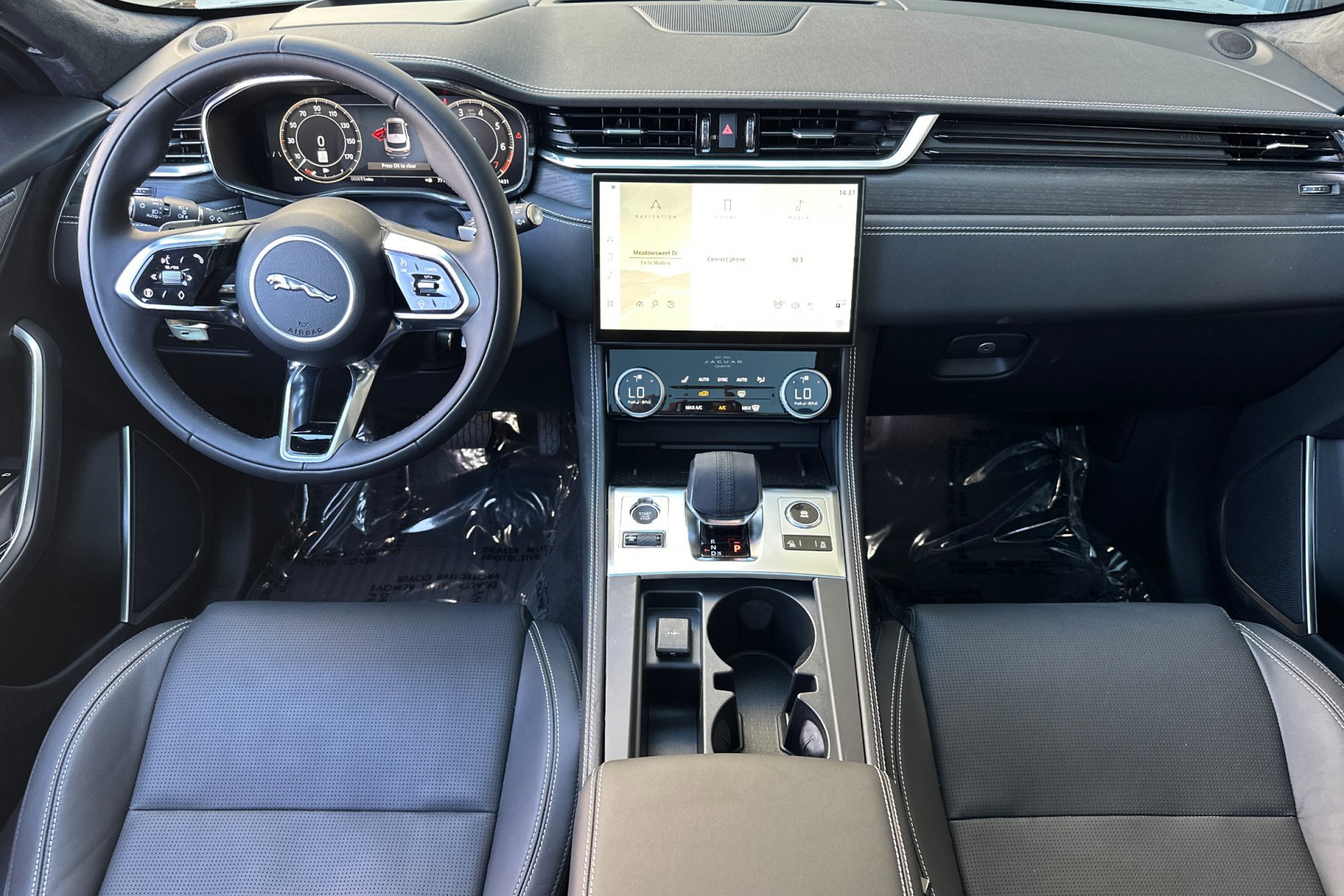 2026 Jaguar F-PACE P250 R-Dynamic S photo 3